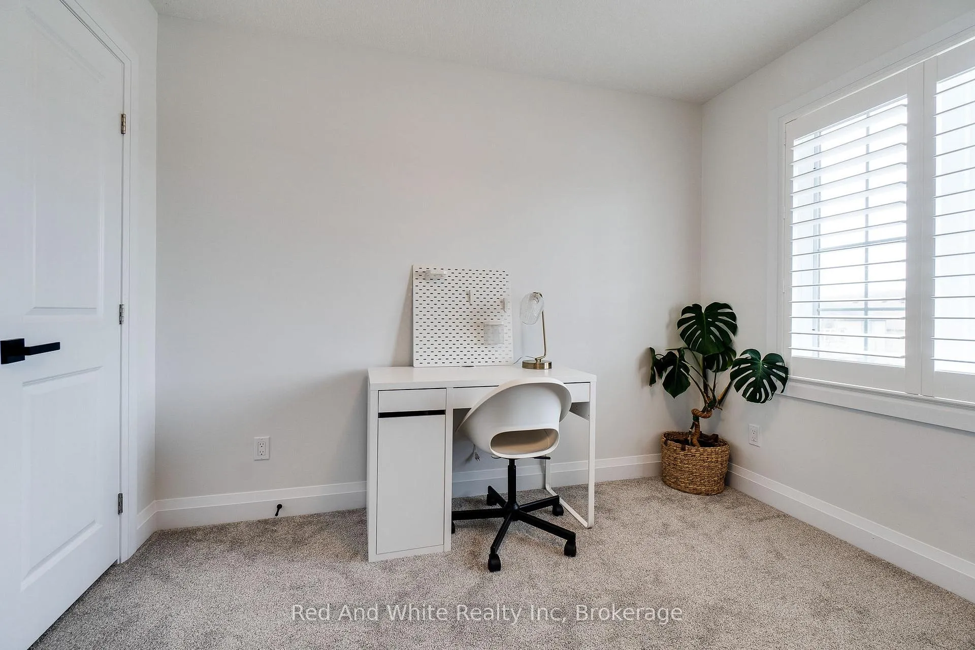 Photo 33 of 126 Forest Creek Drive, Kitchener — HOMEH
