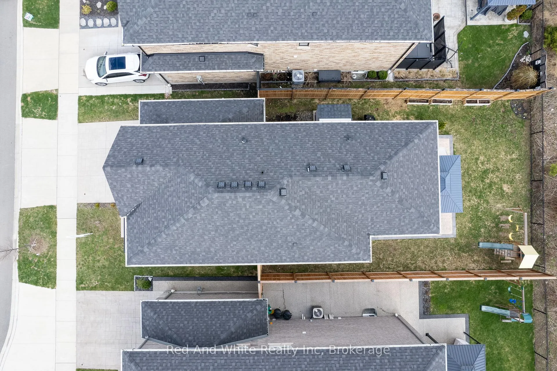 Photo 42 of 126 Forest Creek Drive, Kitchener — HOMEH