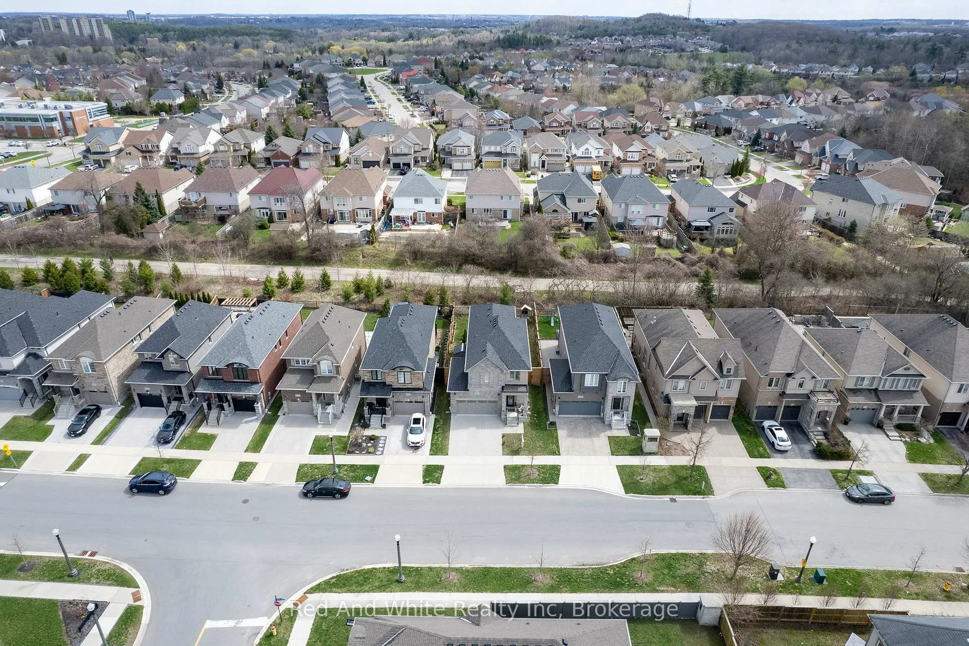 Photo 44 of 126 Forest Creek Drive, Kitchener — HOMEH
