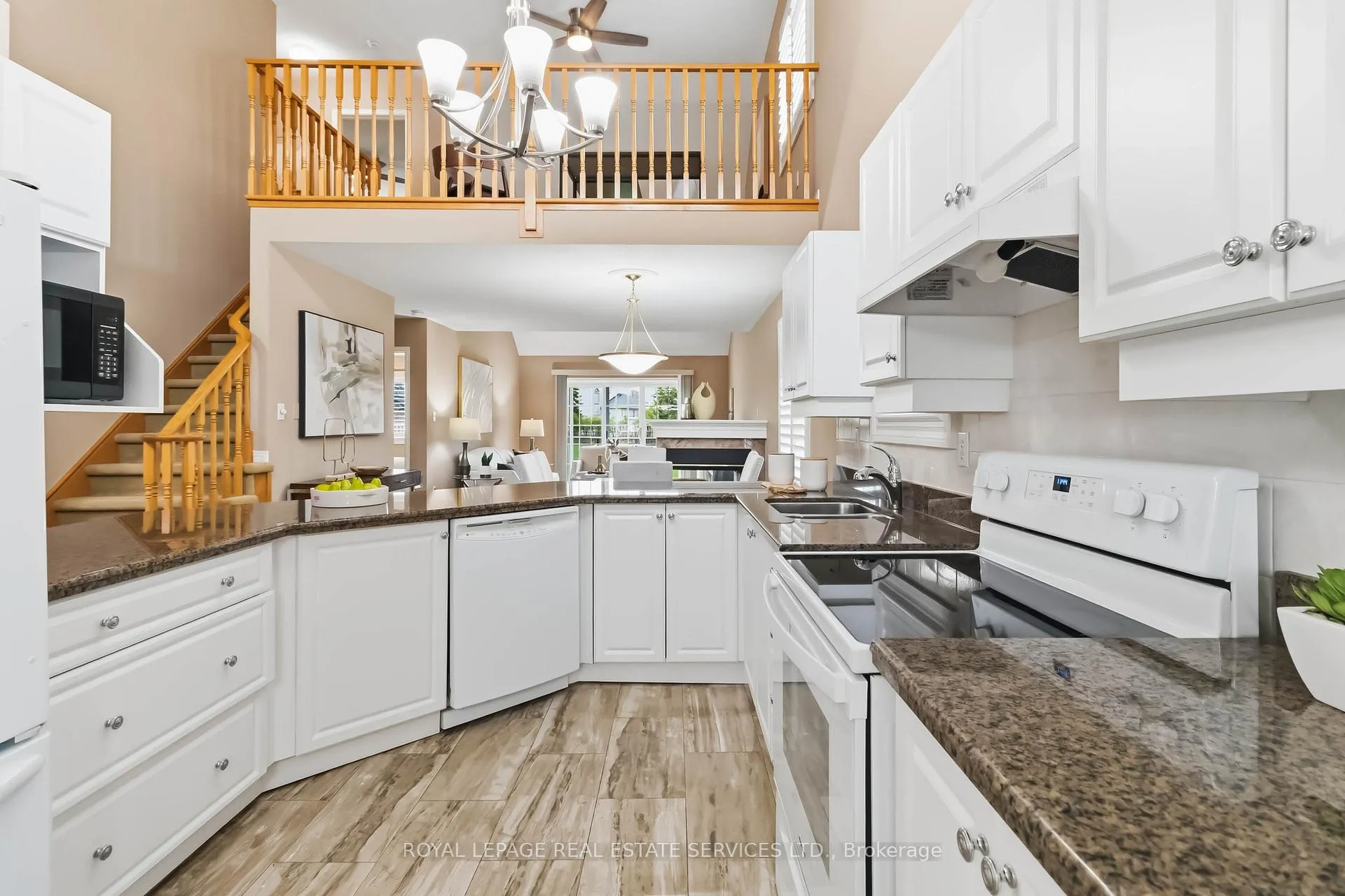 Photo 12 of Unit 17, 4275 Millcroft Park Drive, Burlington, Rose — HOMEH