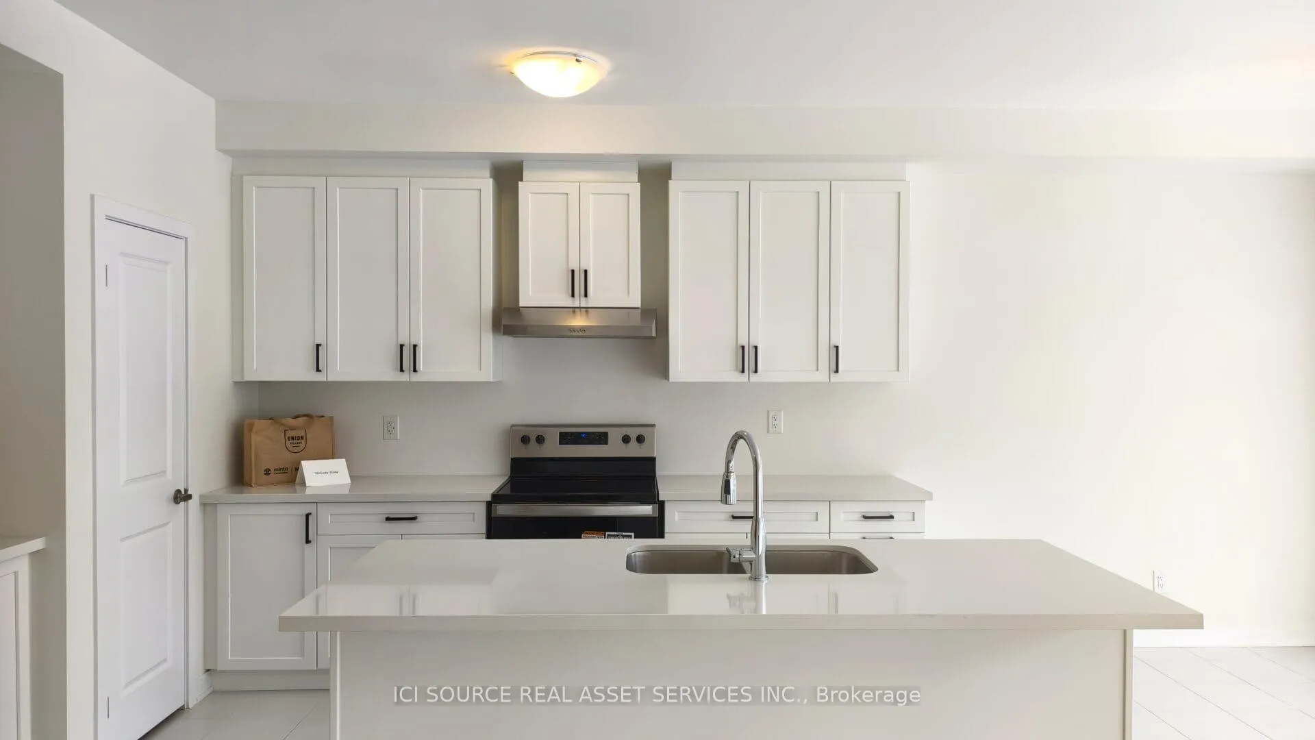 Photo 3 of 30 Freeman Williams Street, Markham, Angus Glen — HOMEH