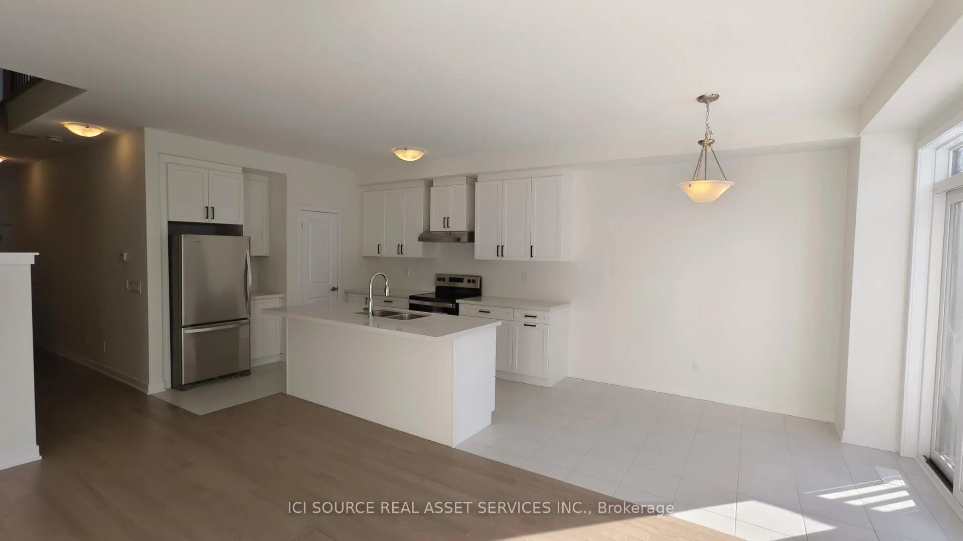 Photo 5 of 30 Freeman Williams Street, Markham, Angus Glen — HOMEH