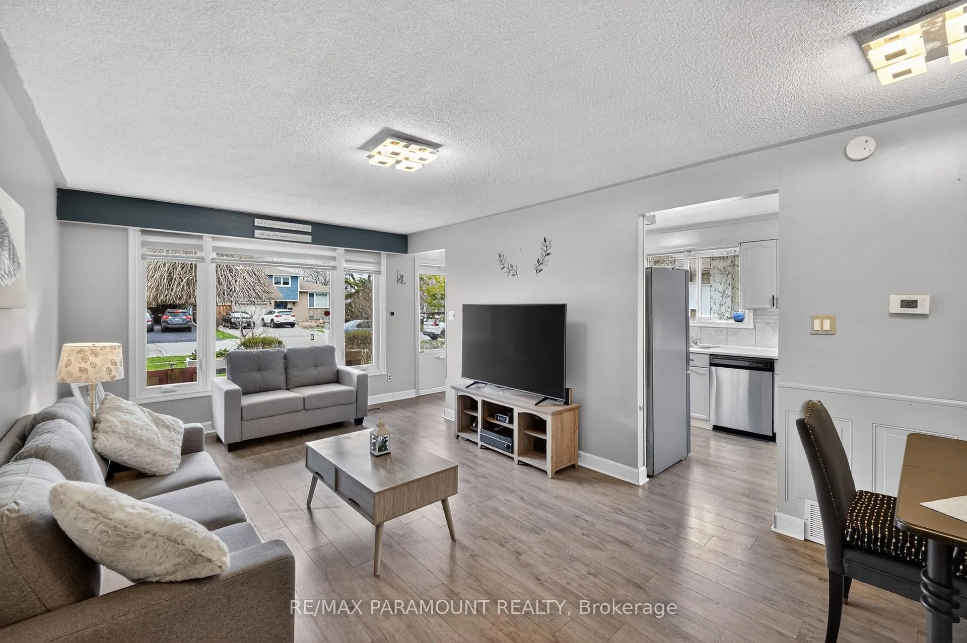 Photo 7 of 263 Bartley Bull Parkway, Brampton, Brampton East — HOMEH