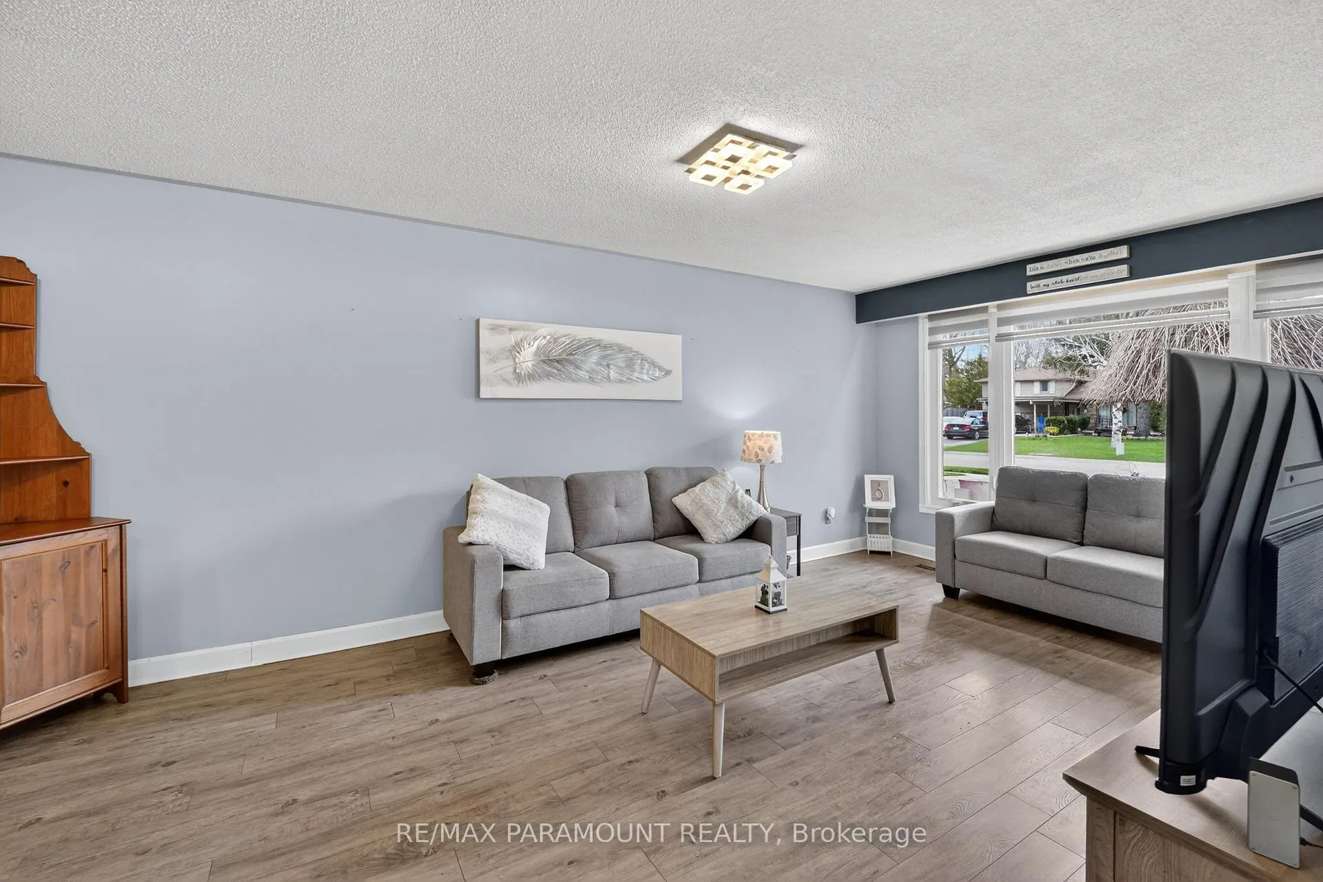 Photo 8 of 263 Bartley Bull Parkway, Brampton, Brampton East — HOMEH