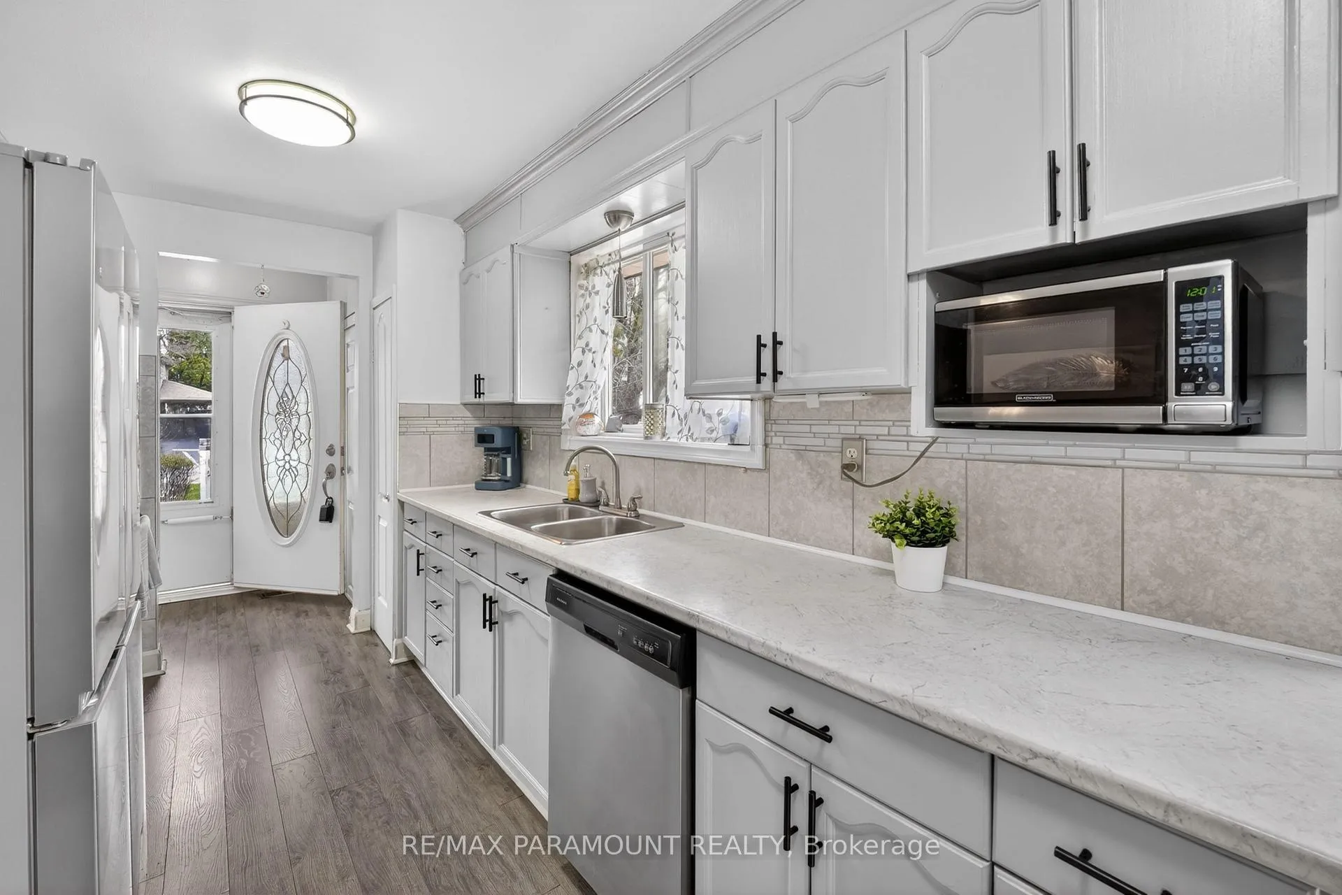 Photo 10 of 263 Bartley Bull Parkway, Brampton, Brampton East — HOMEH