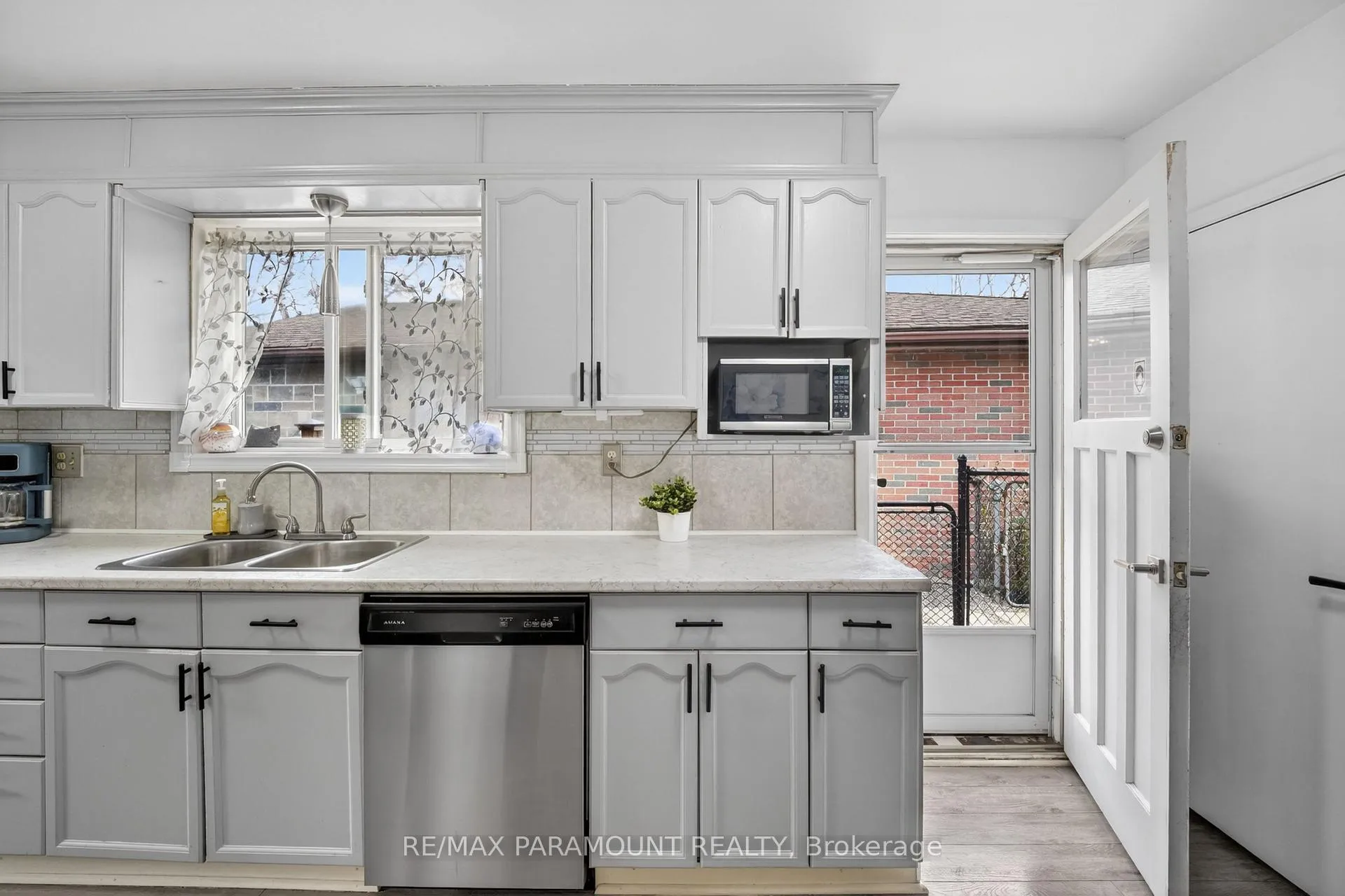 Photo 14 of 263 Bartley Bull Parkway, Brampton, Brampton East — HOMEH