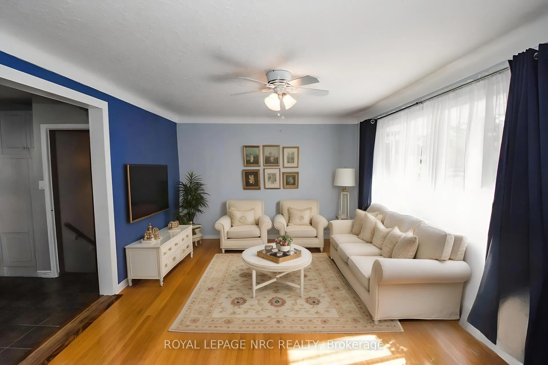 Photo 5 of 11 Grosvenor Street, St. Catharines, Bunting/Linwell — HOMEH