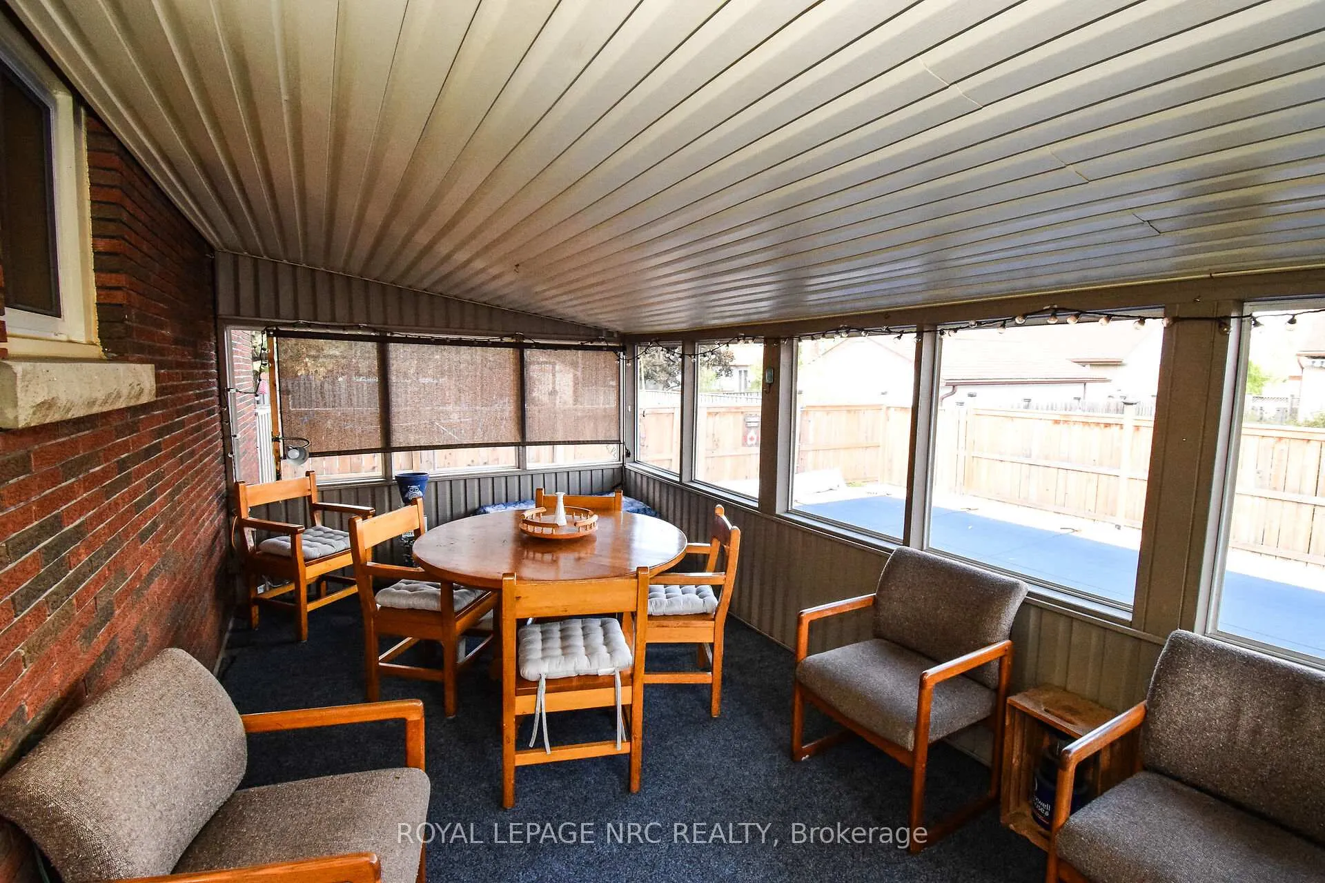 Photo 37 of 11 Grosvenor Street, St. Catharines, Bunting/Linwell — HOMEH