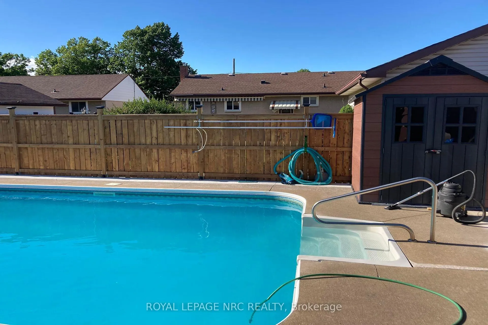 Photo 38 of 11 Grosvenor Street, St. Catharines, Bunting/Linwell — HOMEH