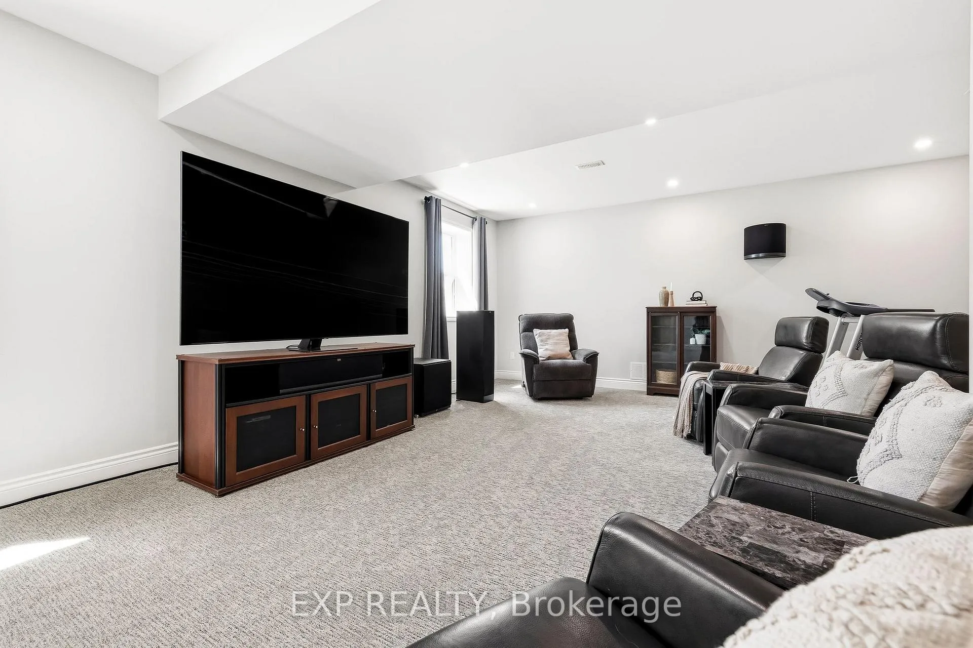 Photo 33 of 726 Elmer Hutton Street, Cobourg — HOMEH