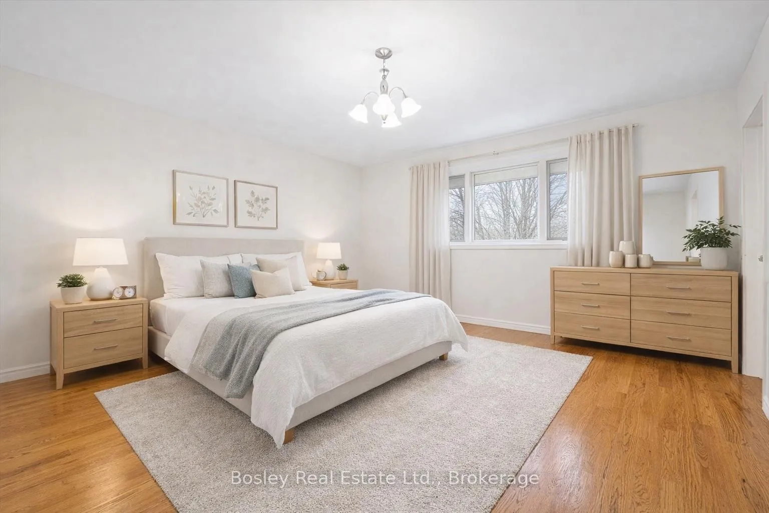 Photo 20 of 30 Stonybrook Drive, Kitchener — HOMEH