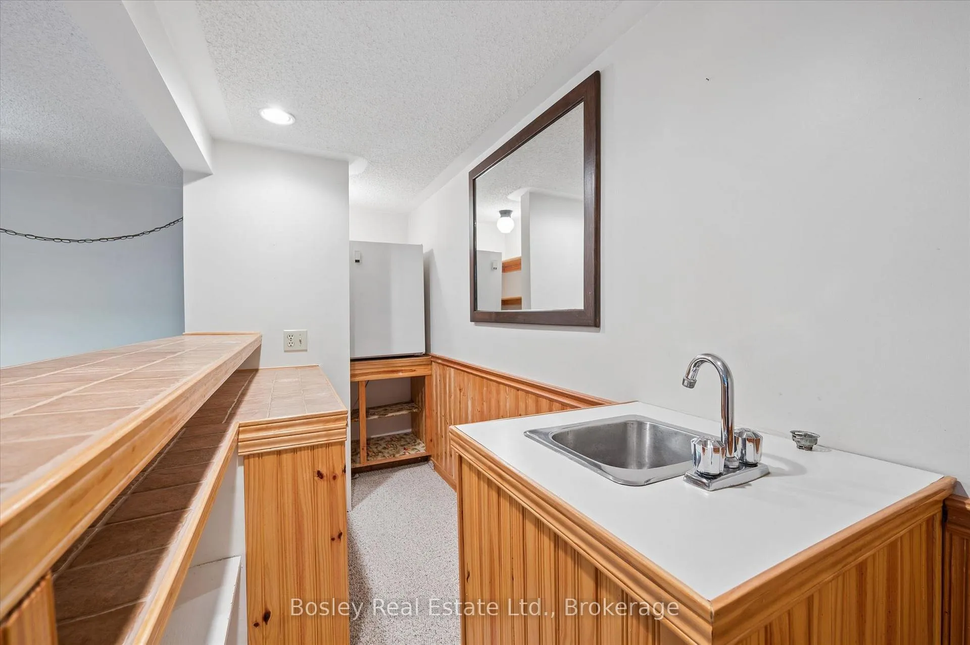 Photo 28 of 30 Stonybrook Drive, Kitchener — HOMEH