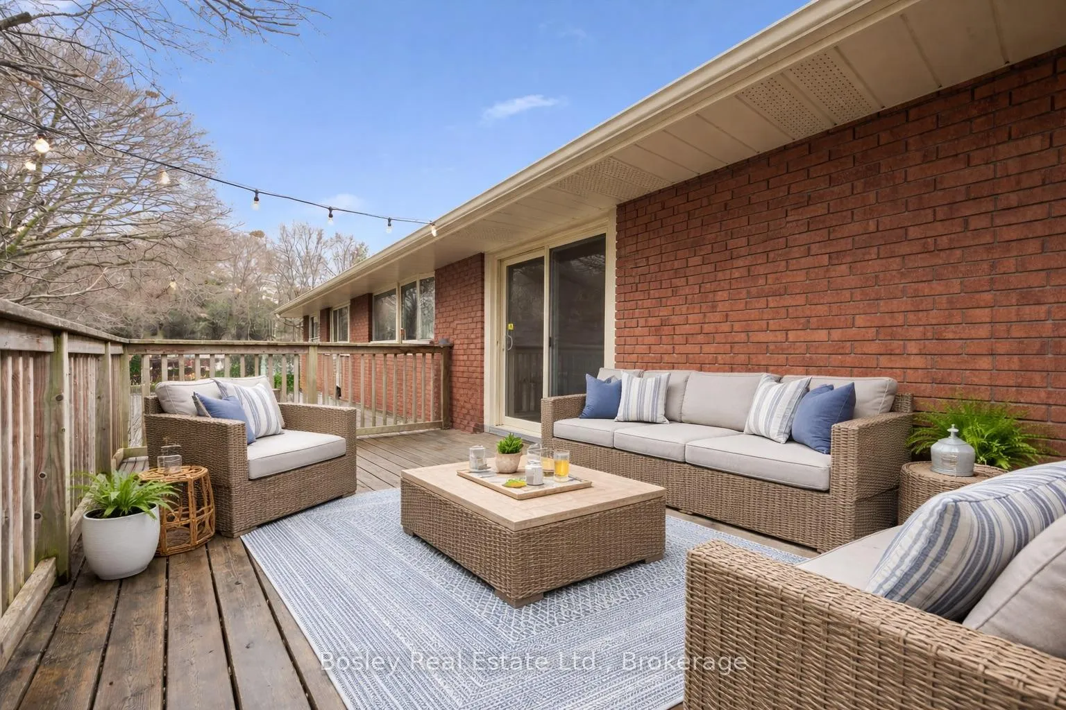 Photo 33 of 30 Stonybrook Drive, Kitchener — HOMEH