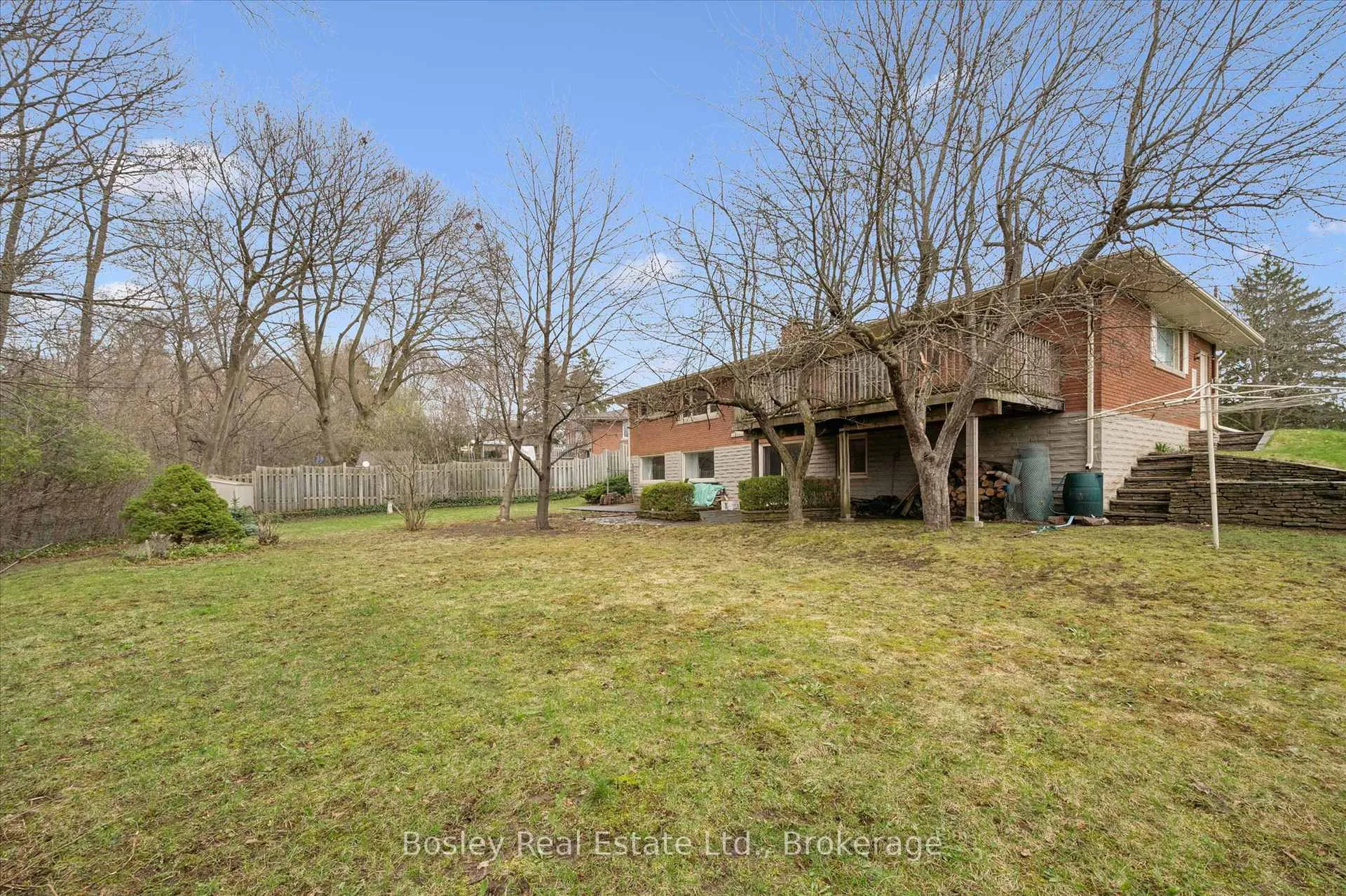 Photo 36 of 30 Stonybrook Drive, Kitchener — HOMEH