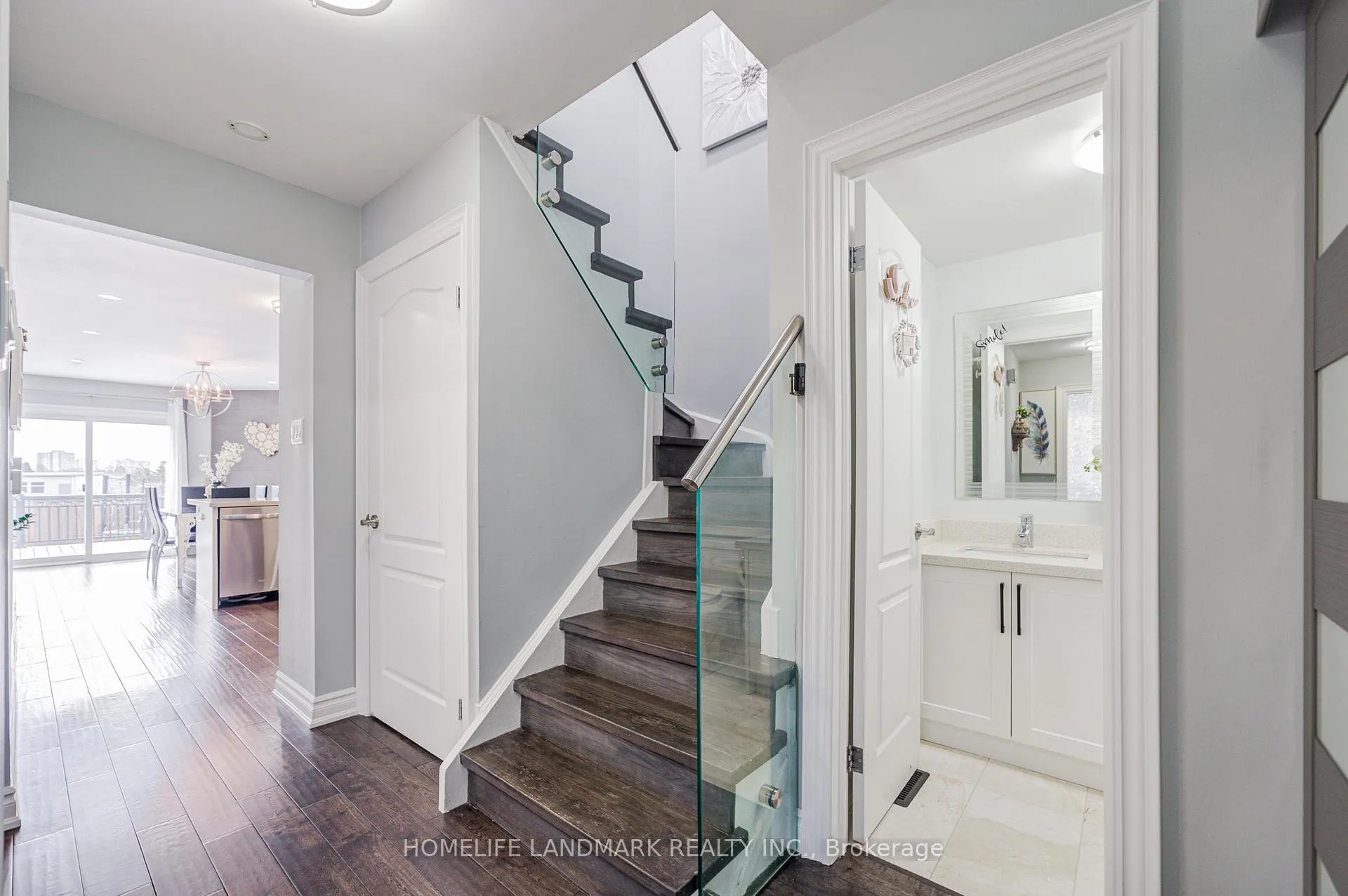 Photo 6 of 45 Longmeadow Crescent, Markham, Milliken Mills West — HOMEH