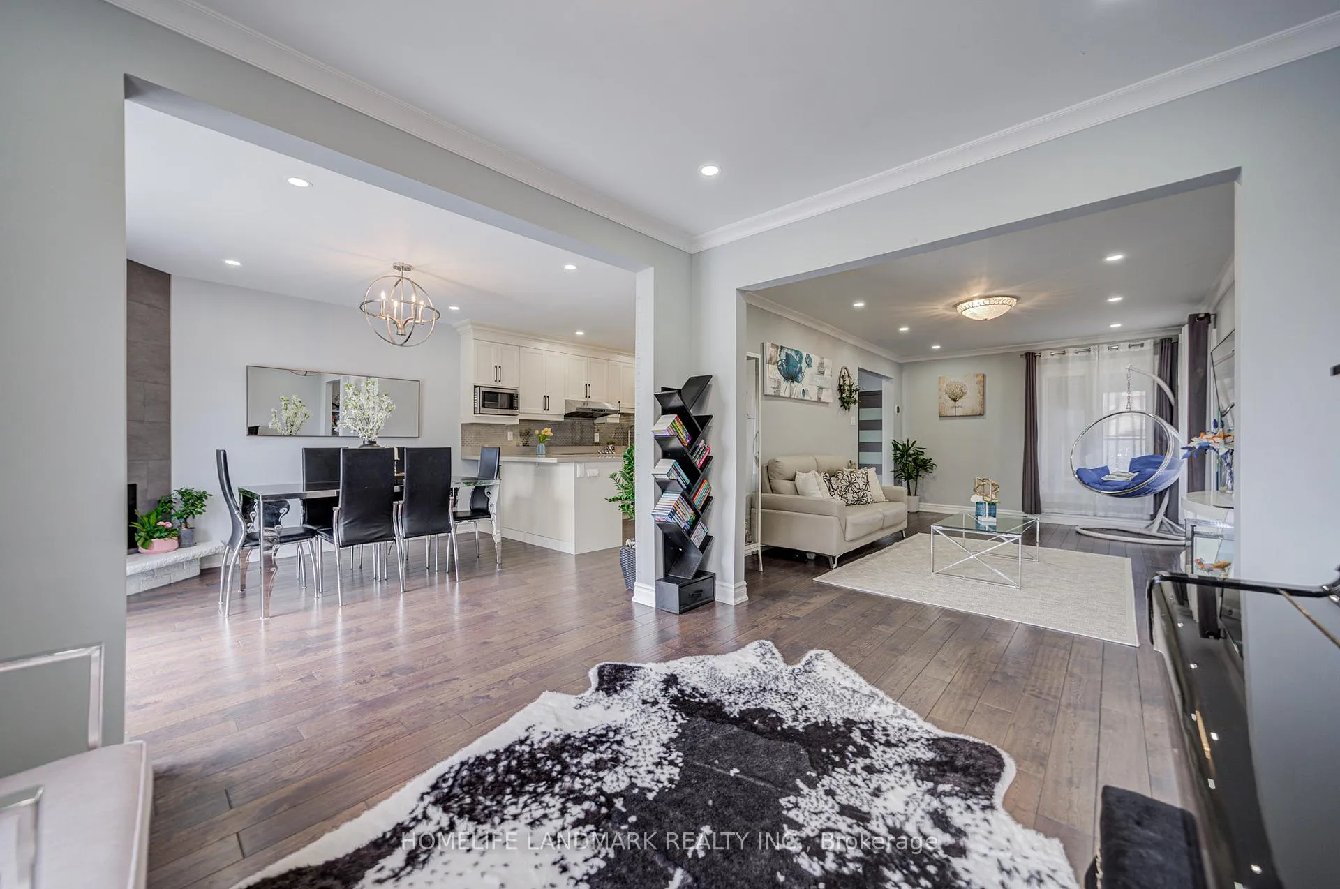 Photo 11 of 45 Longmeadow Crescent, Markham, Milliken Mills West — HOMEH