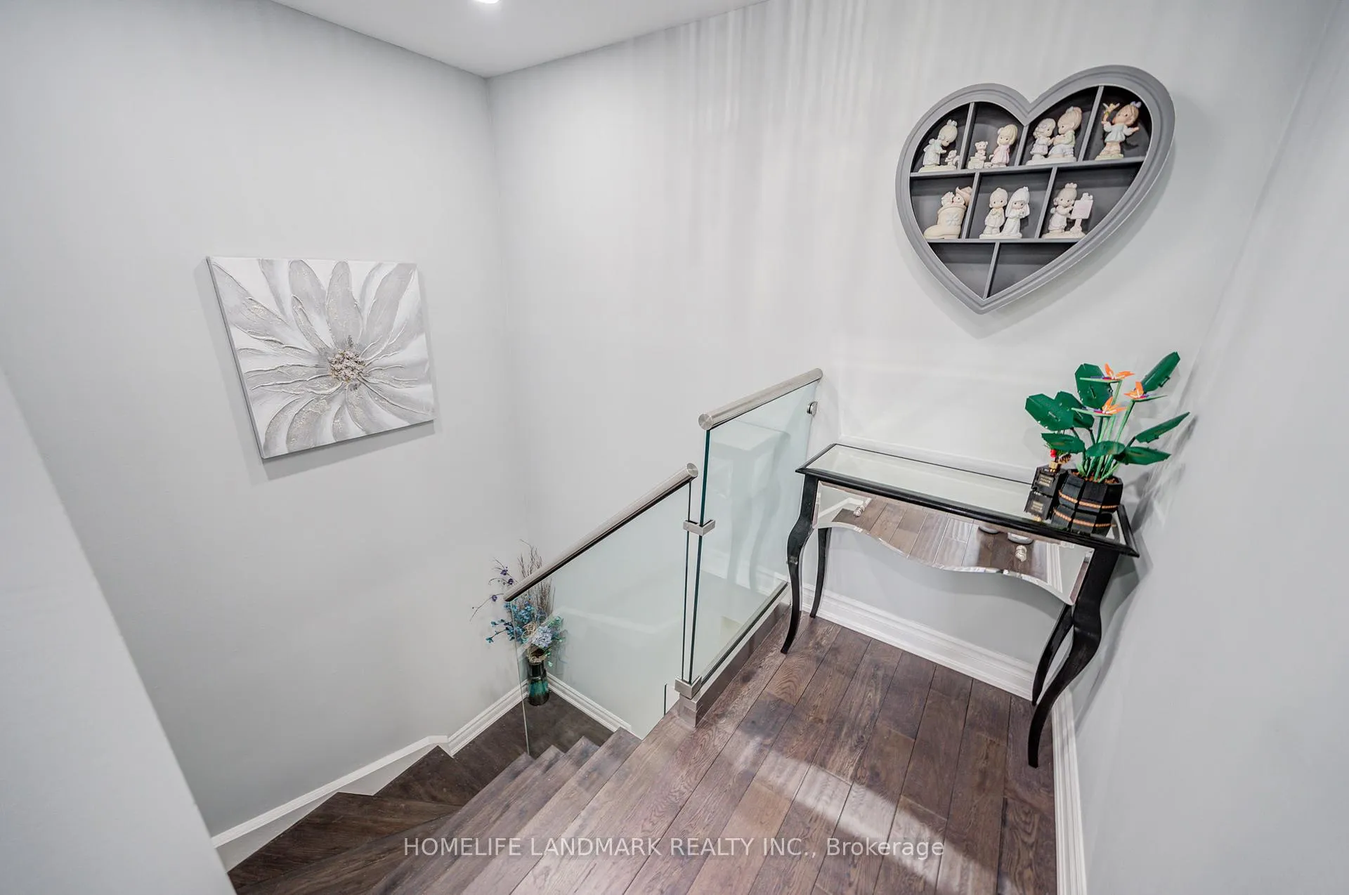 Photo 16 of 45 Longmeadow Crescent, Markham, Milliken Mills West — HOMEH