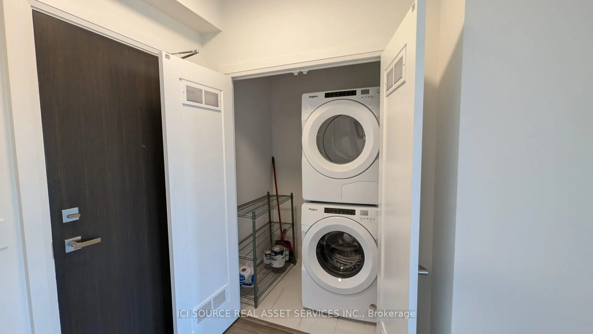Photo 11 of Unit 806, 500 Brock Avenue, Burlington, Brant — HOMEH