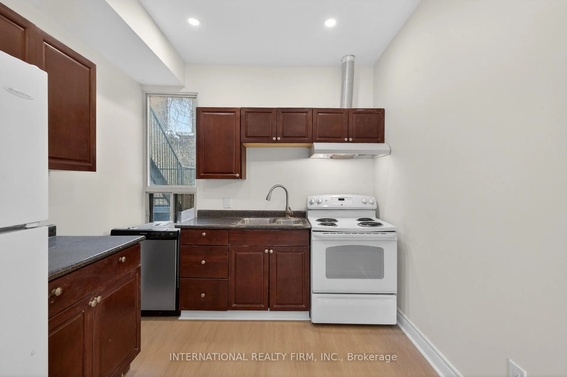 Photo 8 of Unit 1, 269 Ontario Street, Toronto, Moss Park — HOMEH