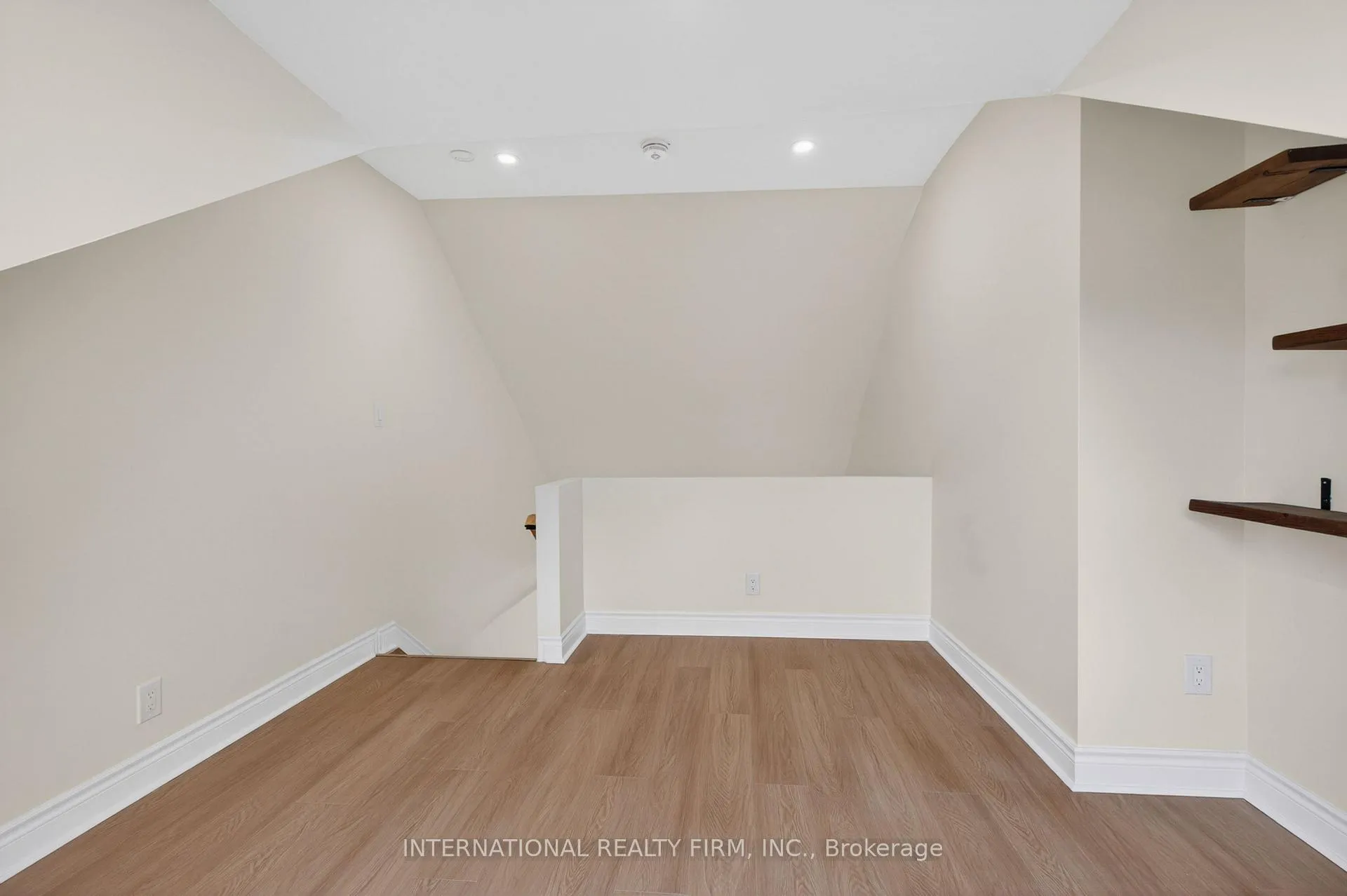 Photo 13 of Unit 1, 269 Ontario Street, Toronto, Moss Park — HOMEH