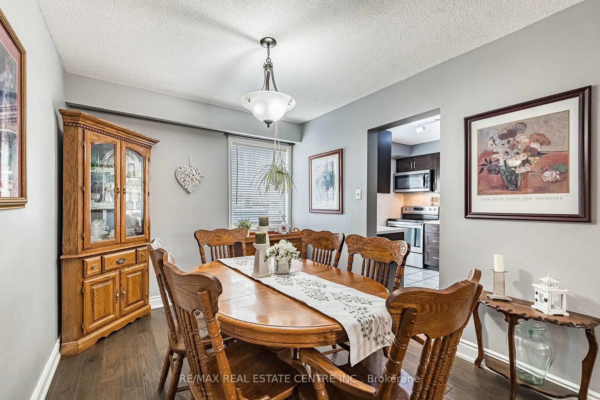 Photo 9 of 34 Berkshire Square, Brampton, Heart Lake East — HOMEH