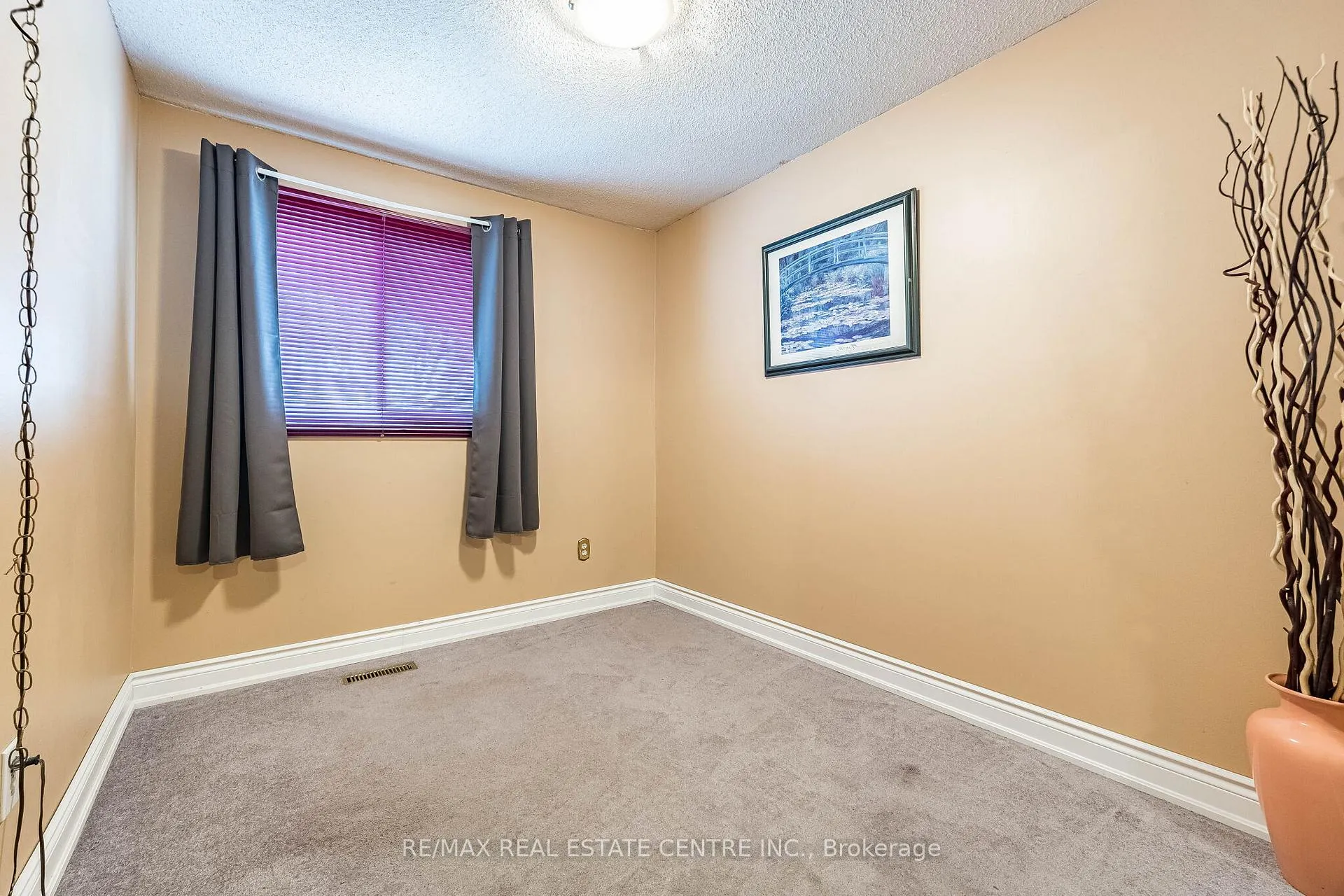 Photo 21 of 34 Berkshire Square, Brampton, Heart Lake East — HOMEH