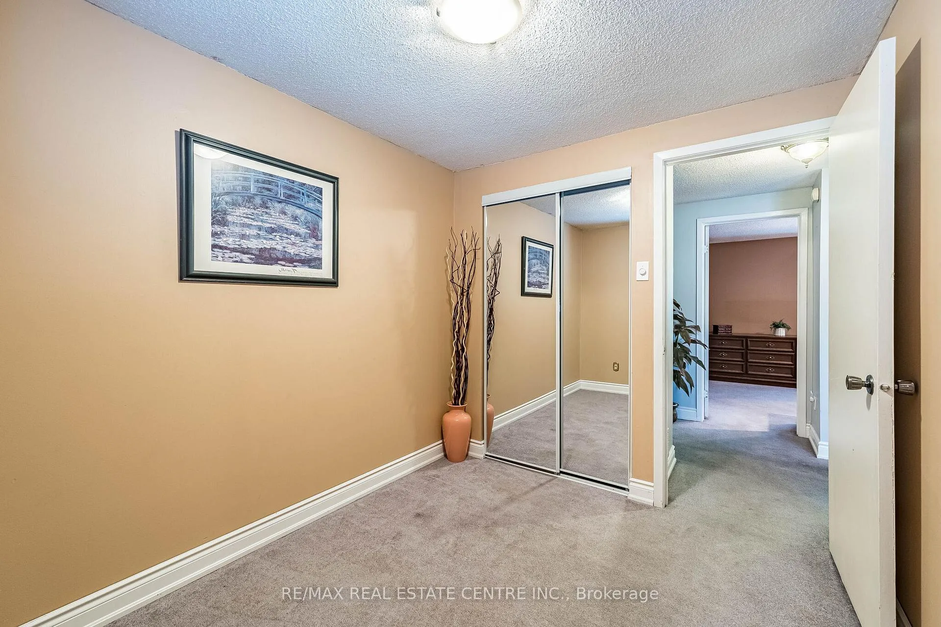 Photo 22 of 34 Berkshire Square, Brampton, Heart Lake East — HOMEH