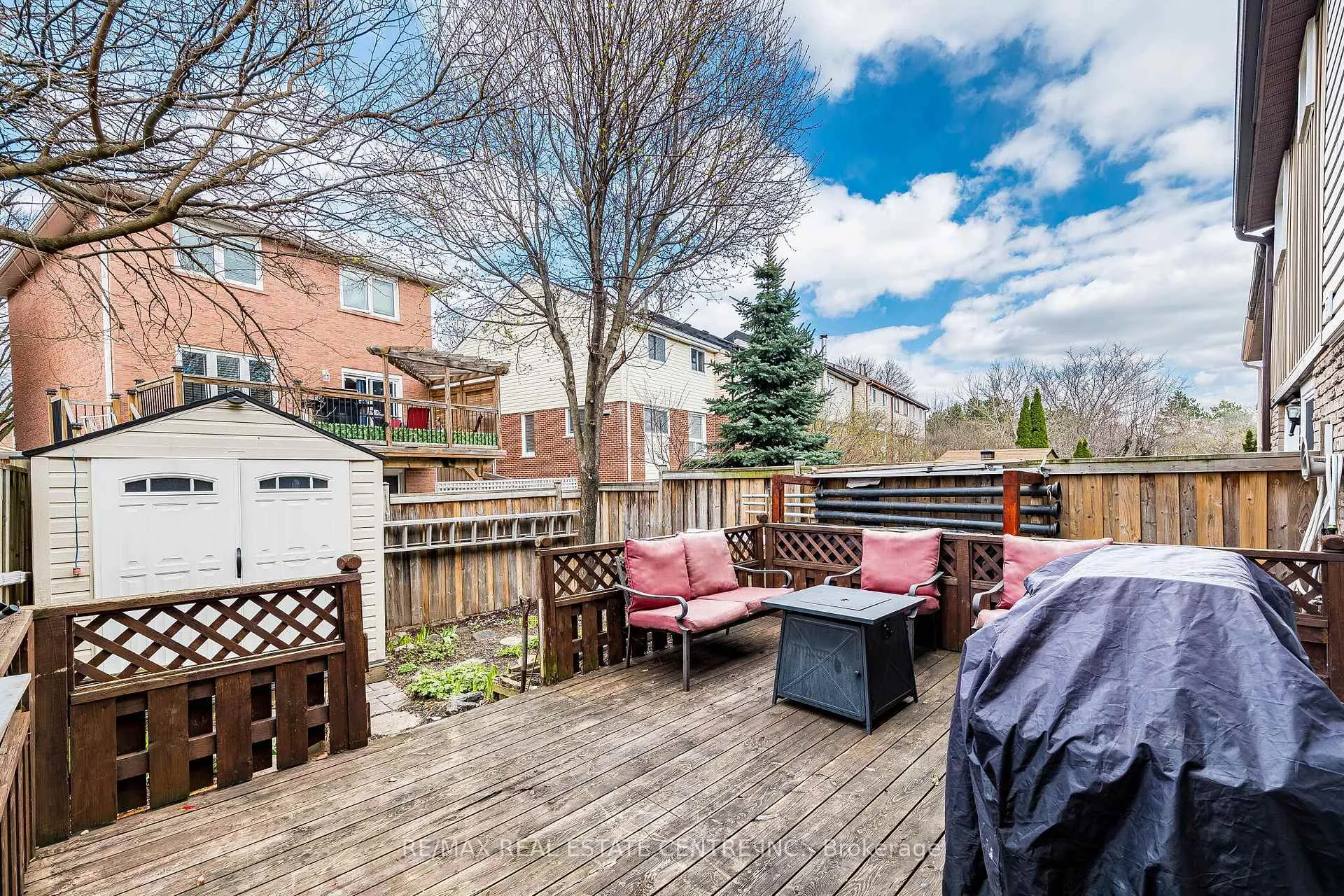 Photo 31 of 34 Berkshire Square, Brampton, Heart Lake East — HOMEH