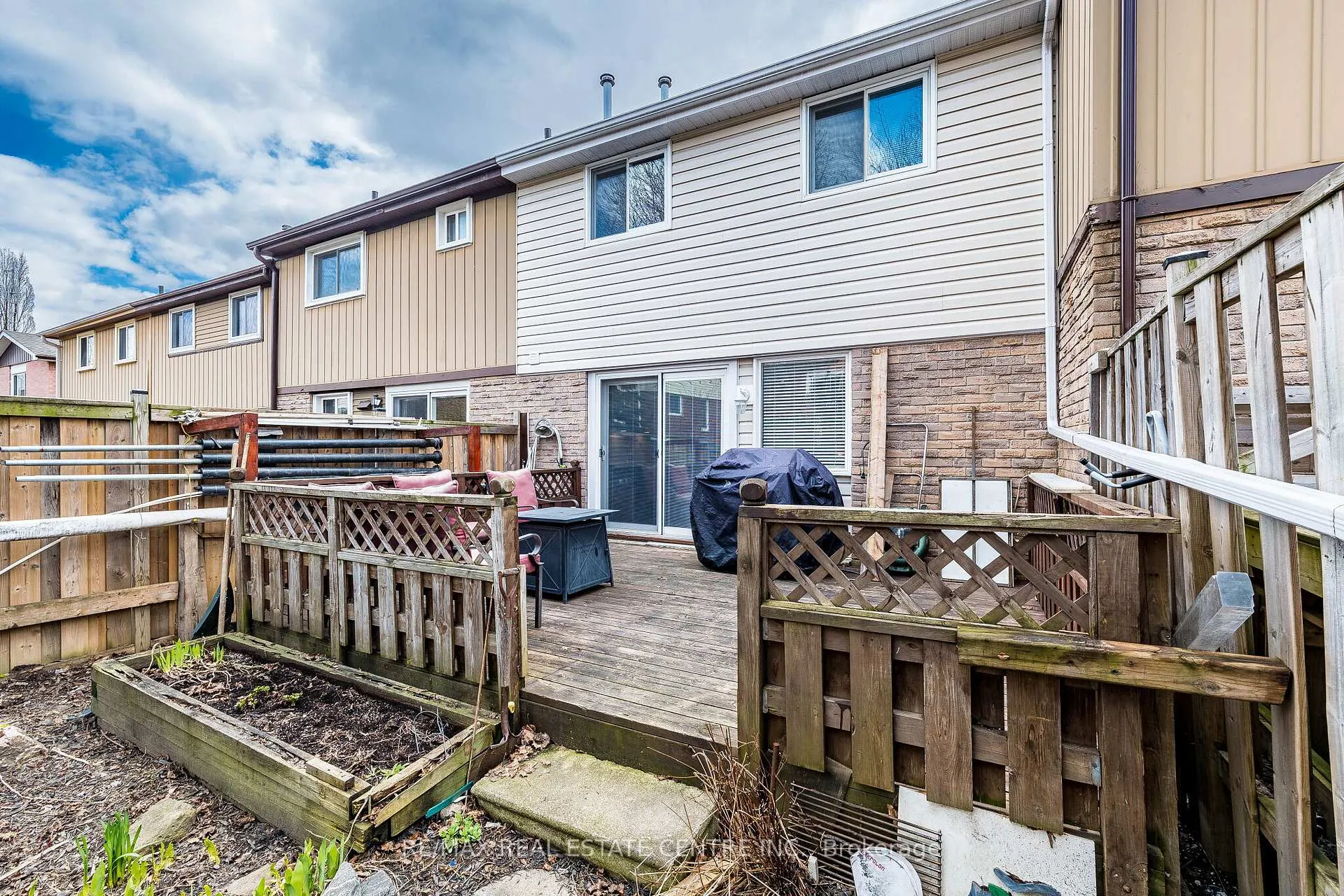 Photo 32 of 34 Berkshire Square, Brampton, Heart Lake East — HOMEH