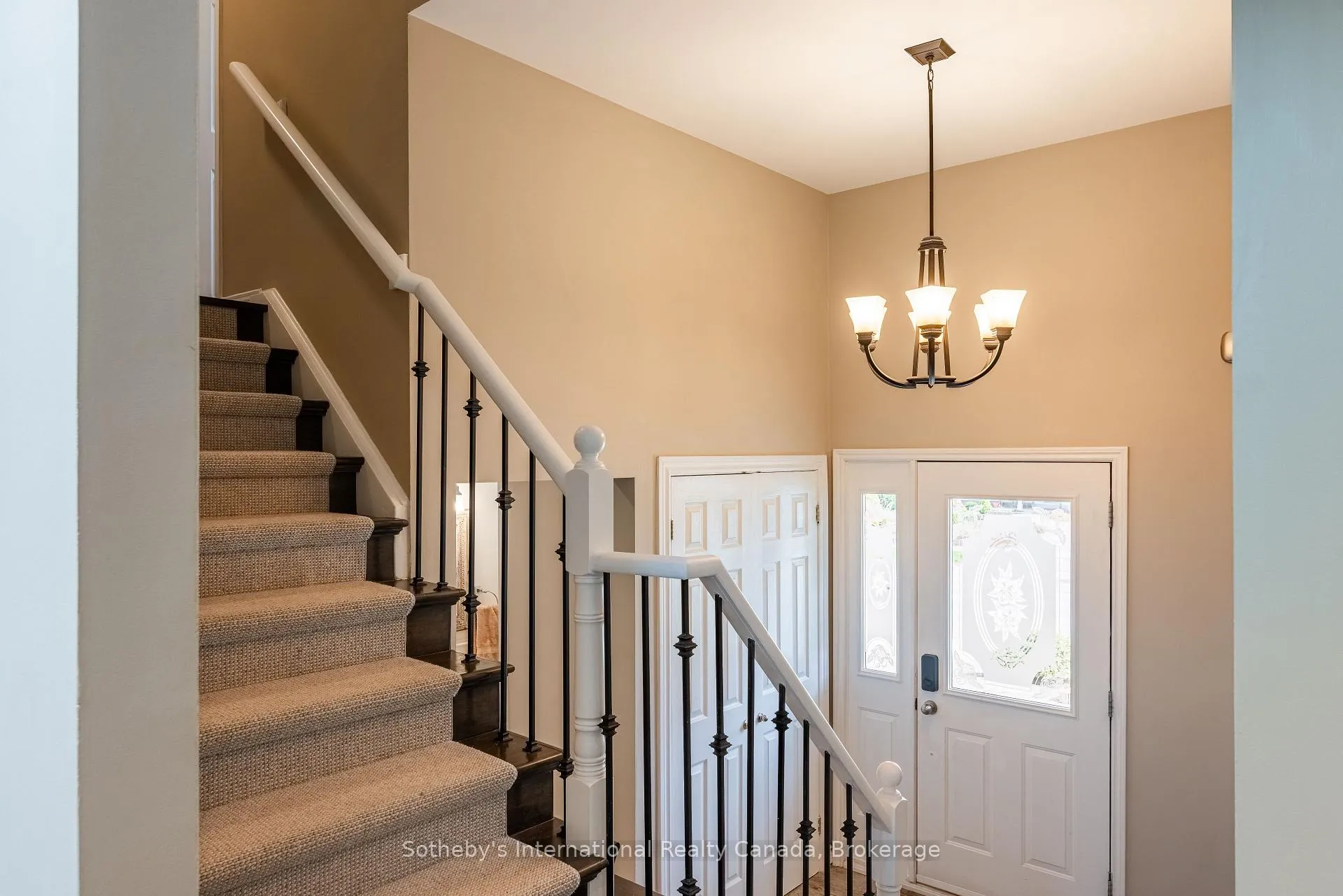 Photo 5 of 4151 Spruce Avenue, Burlington, Shoreacres — HOMEH
