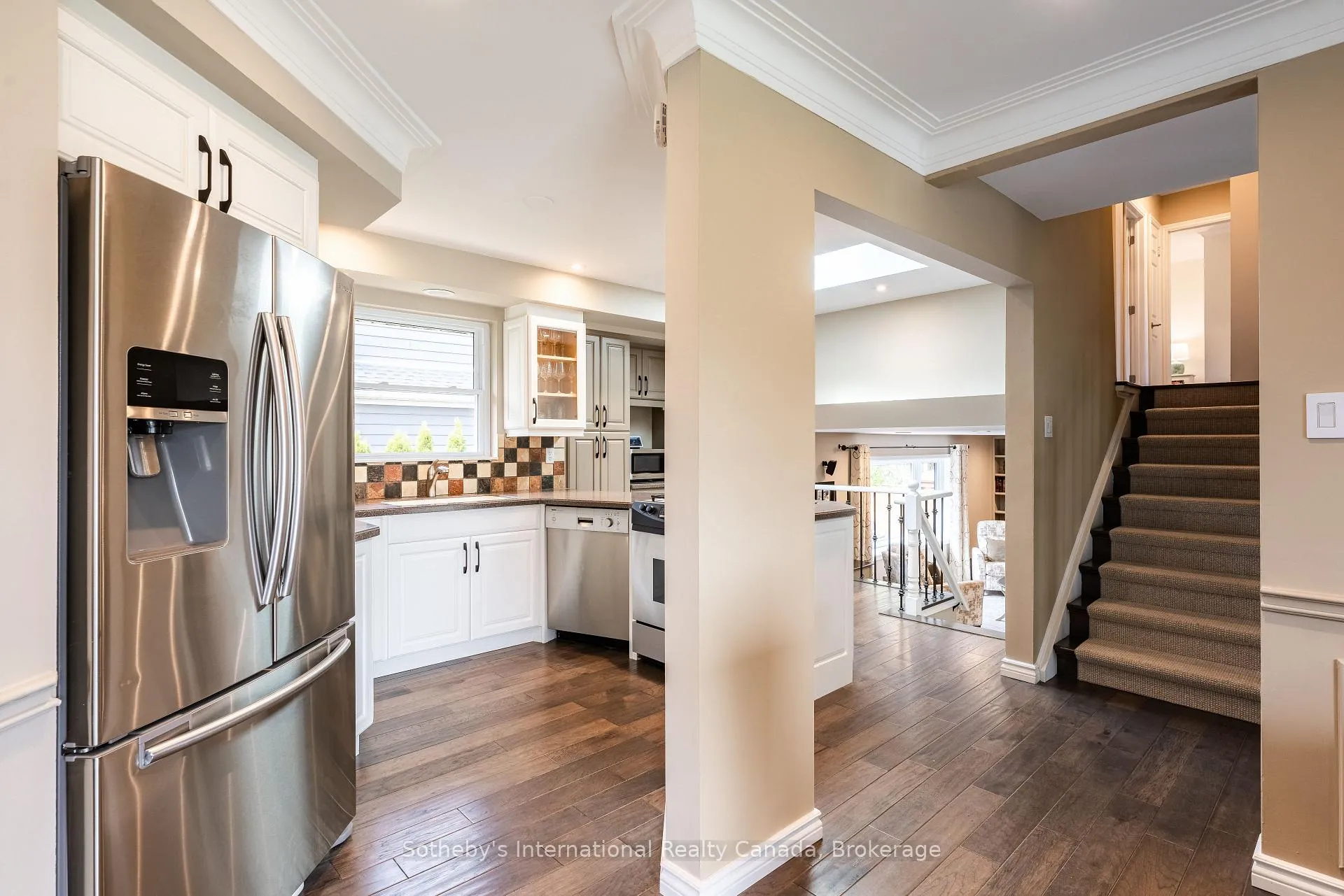 Photo 11 of 4151 Spruce Avenue, Burlington, Shoreacres — HOMEH