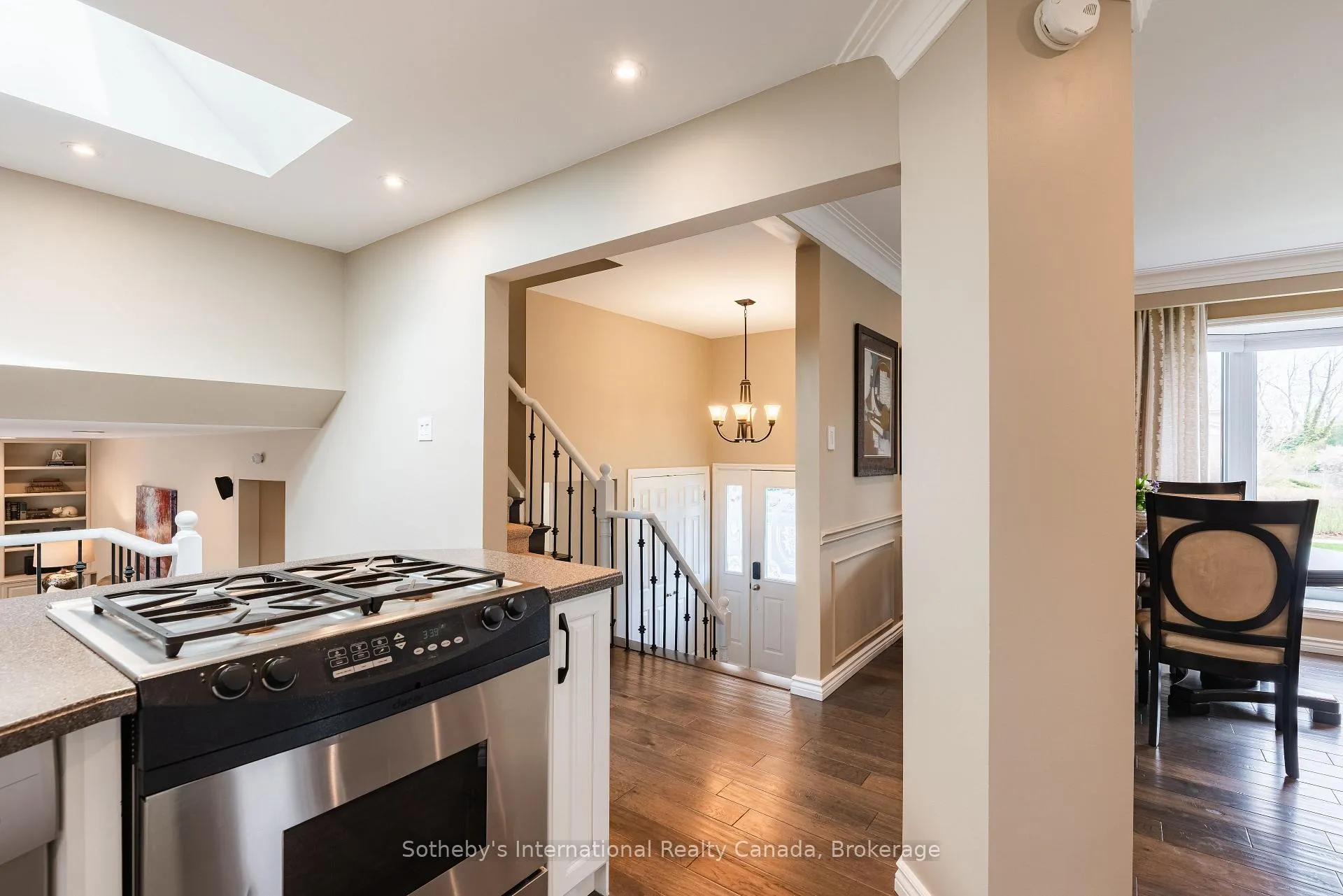 Photo 12 of 4151 Spruce Avenue, Burlington, Shoreacres — HOMEH