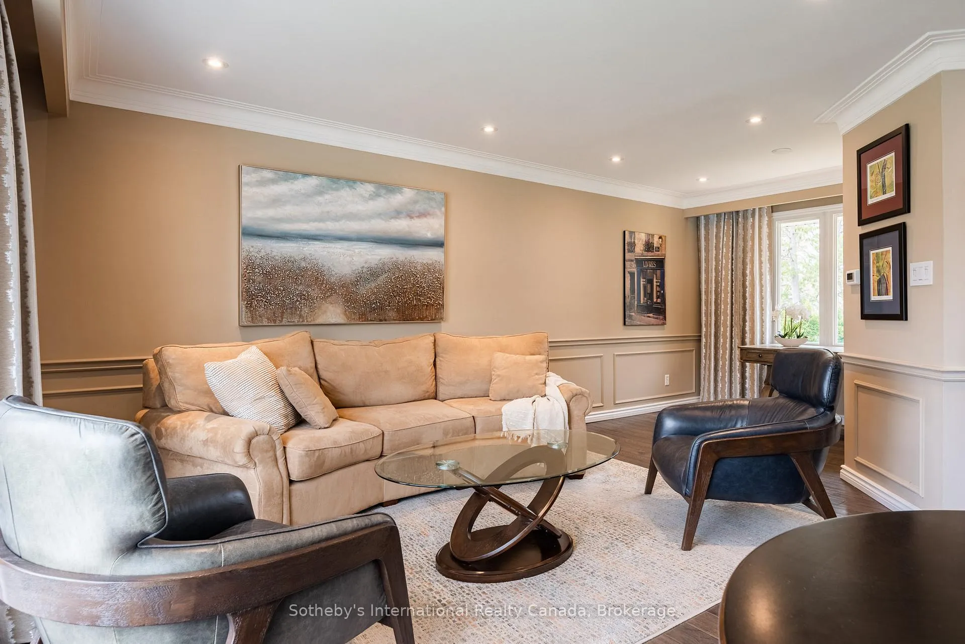 Photo 14 of 4151 Spruce Avenue, Burlington, Shoreacres — HOMEH