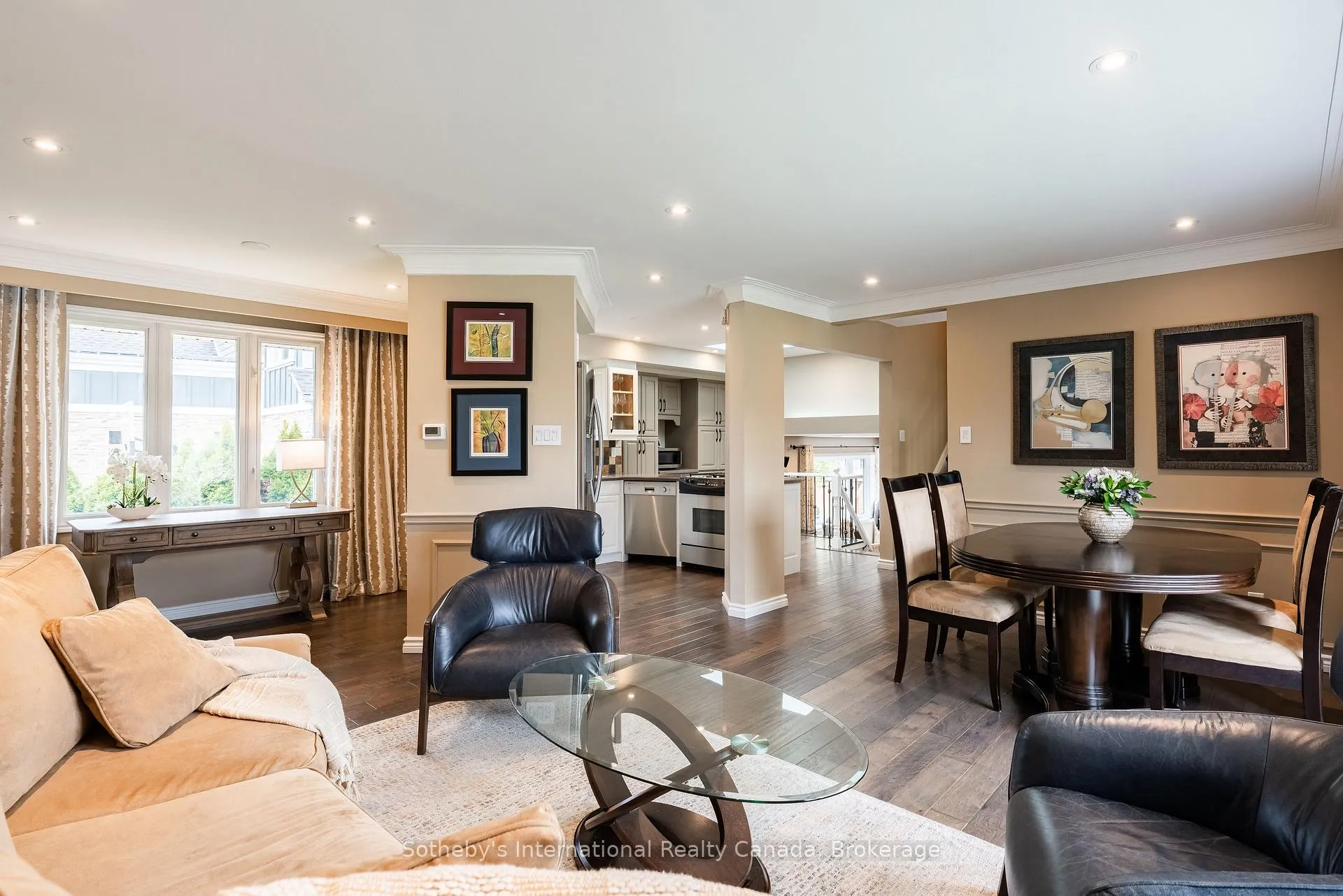 Photo 17 of 4151 Spruce Avenue, Burlington, Shoreacres — HOMEH
