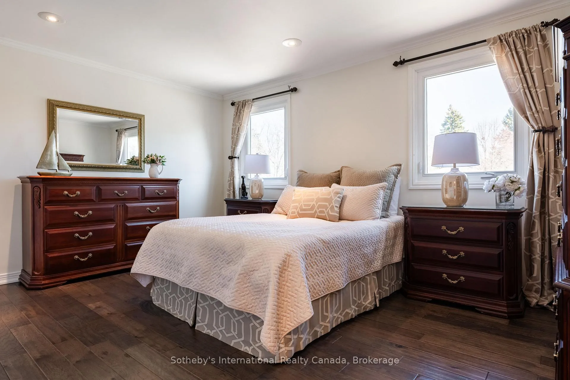 Photo 24 of 4151 Spruce Avenue, Burlington, Shoreacres — HOMEH
