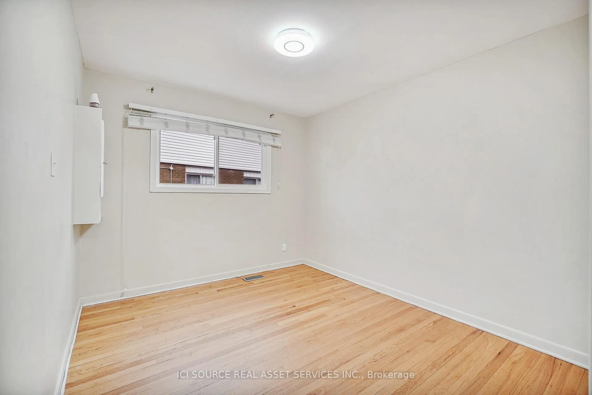 Photo 11 of 1391 Claymor Avenue, Ottawa, Carleton Square — HOMEH