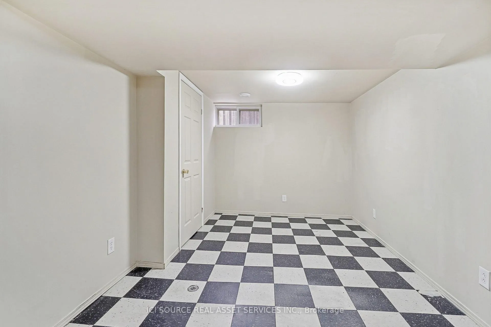 Photo 16 of 1391 Claymor Avenue, Ottawa, Carleton Square — HOMEH