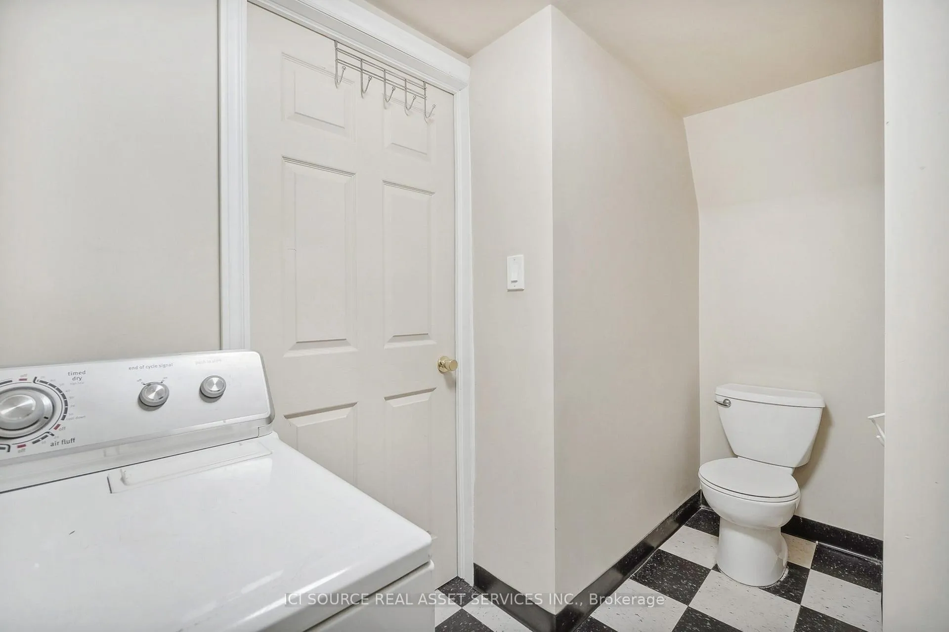 Photo 19 of 1391 Claymor Avenue, Ottawa, Carleton Square — HOMEH