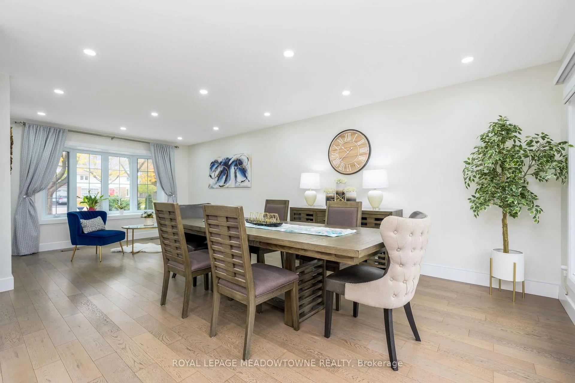 Photo 7 of 4 Chipper Court, Halton Hills, Georgetown — HOMEH