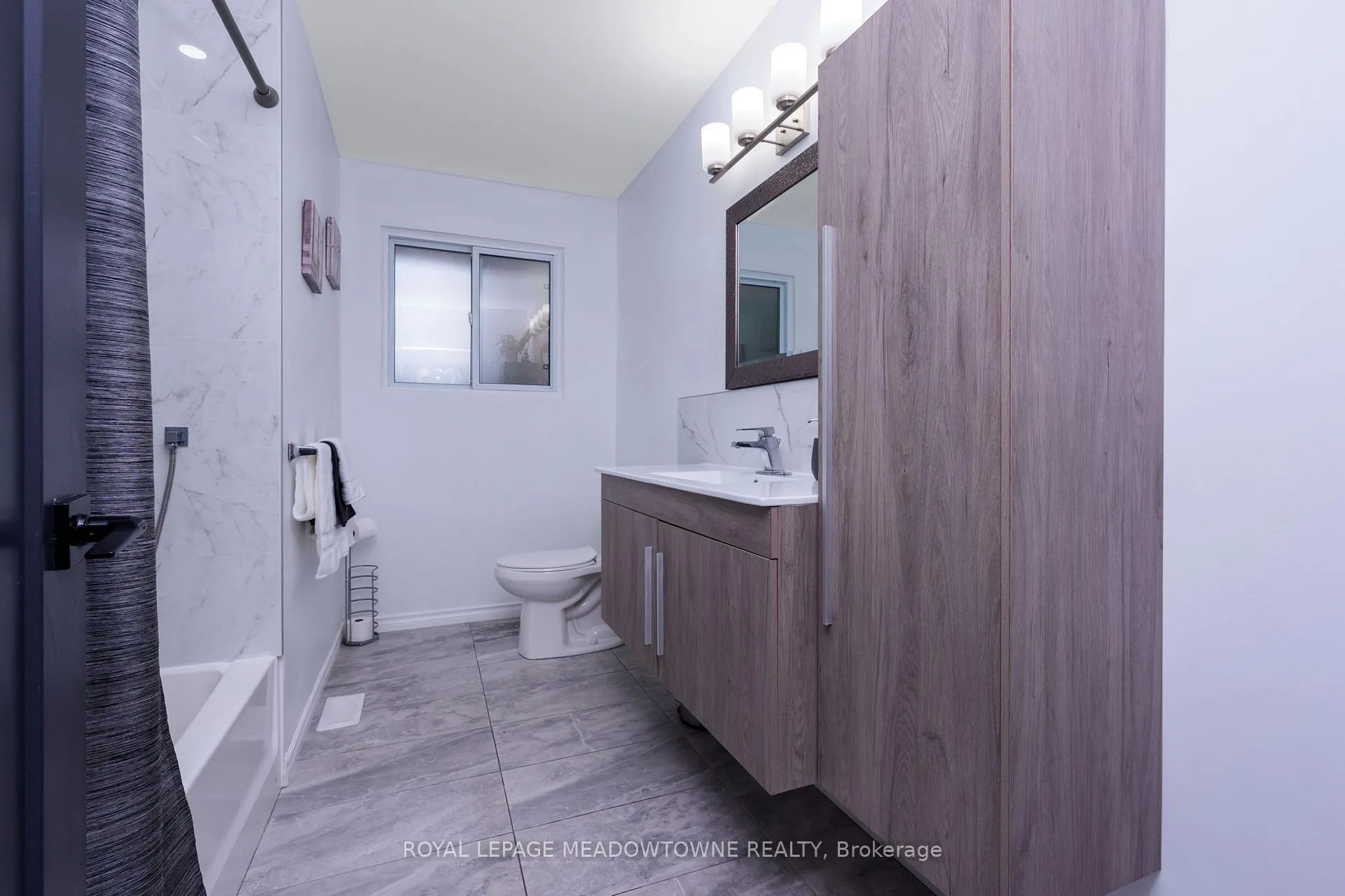 Photo 28 of 4 Chipper Court, Halton Hills, Georgetown — HOMEH