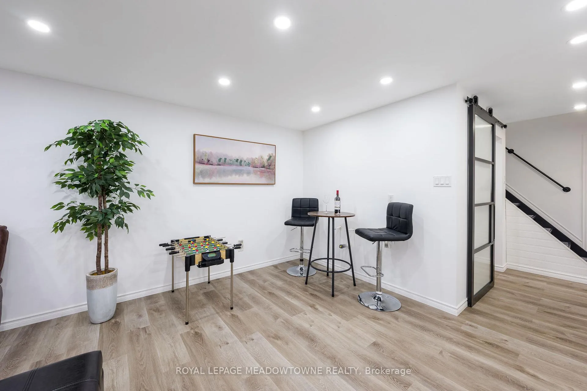 Photo 32 of 4 Chipper Court, Halton Hills, Georgetown — HOMEH