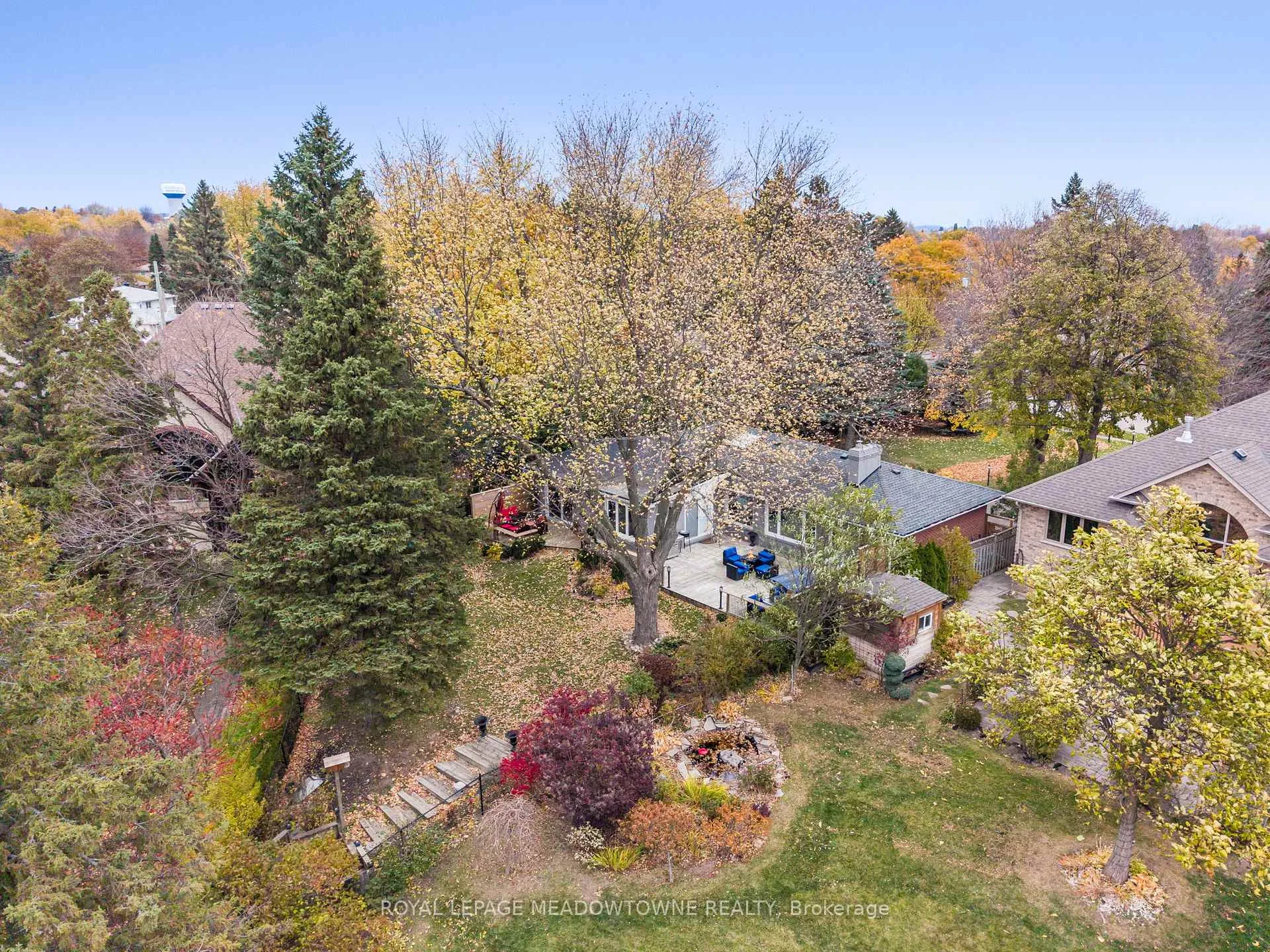 Photo 42 of 4 Chipper Court, Halton Hills, Georgetown — HOMEH