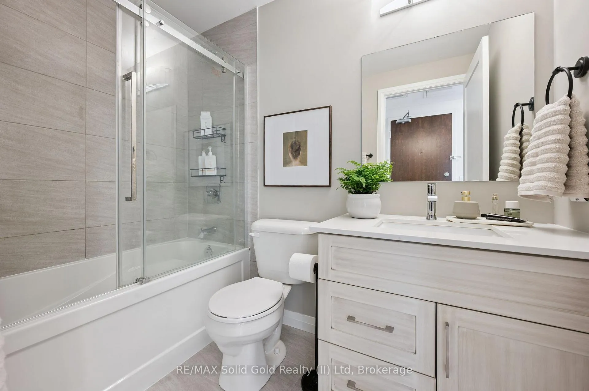 Photo 19 of Unit 2512, 108 Garment Street, Kitchener — HOMEH