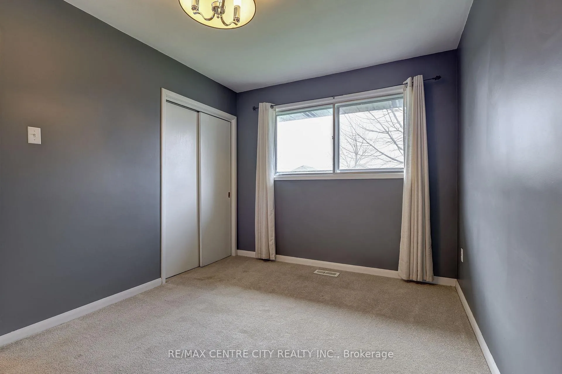 Photo 11 of 784 Elm Street, Central Elgin, Rural Central Elgin — HOMEH