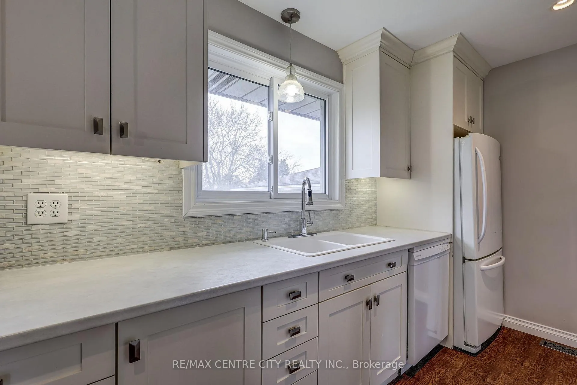 Photo 15 of 784 Elm Street, Central Elgin, Rural Central Elgin — HOMEH
