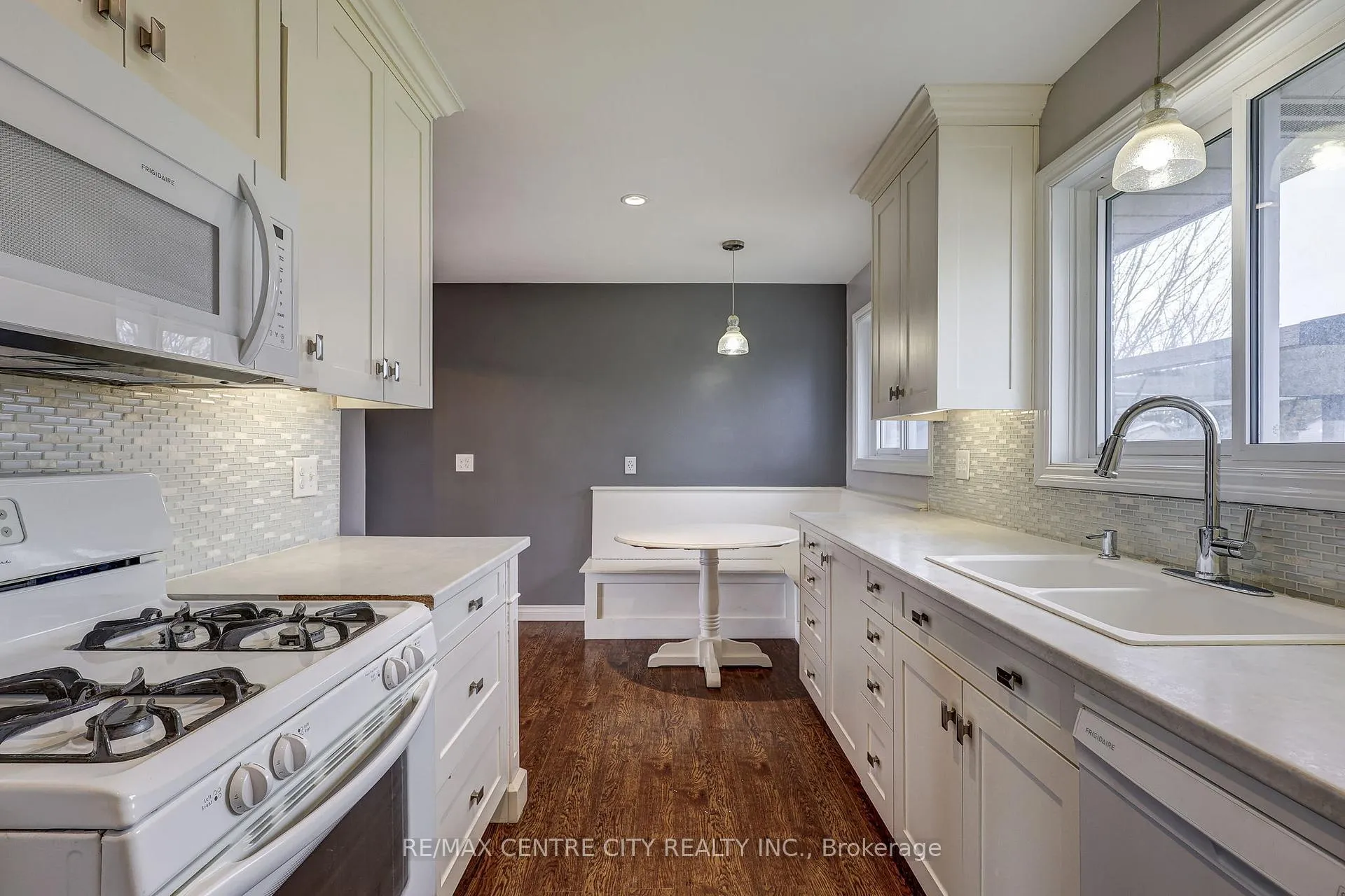 Photo 17 of 784 Elm Street, Central Elgin, Rural Central Elgin — HOMEH