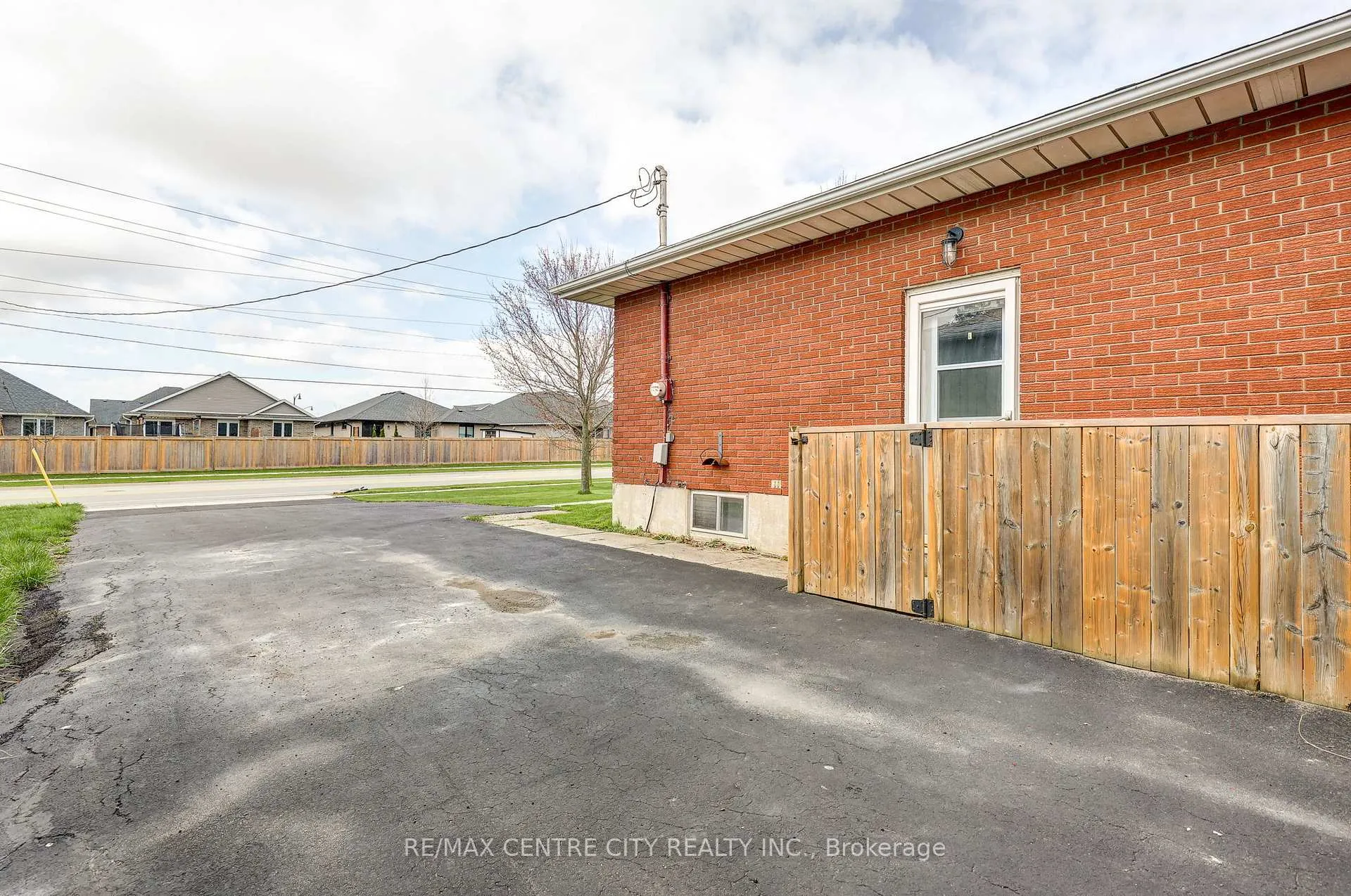 Photo 30 of 784 Elm Street, Central Elgin, Rural Central Elgin — HOMEH