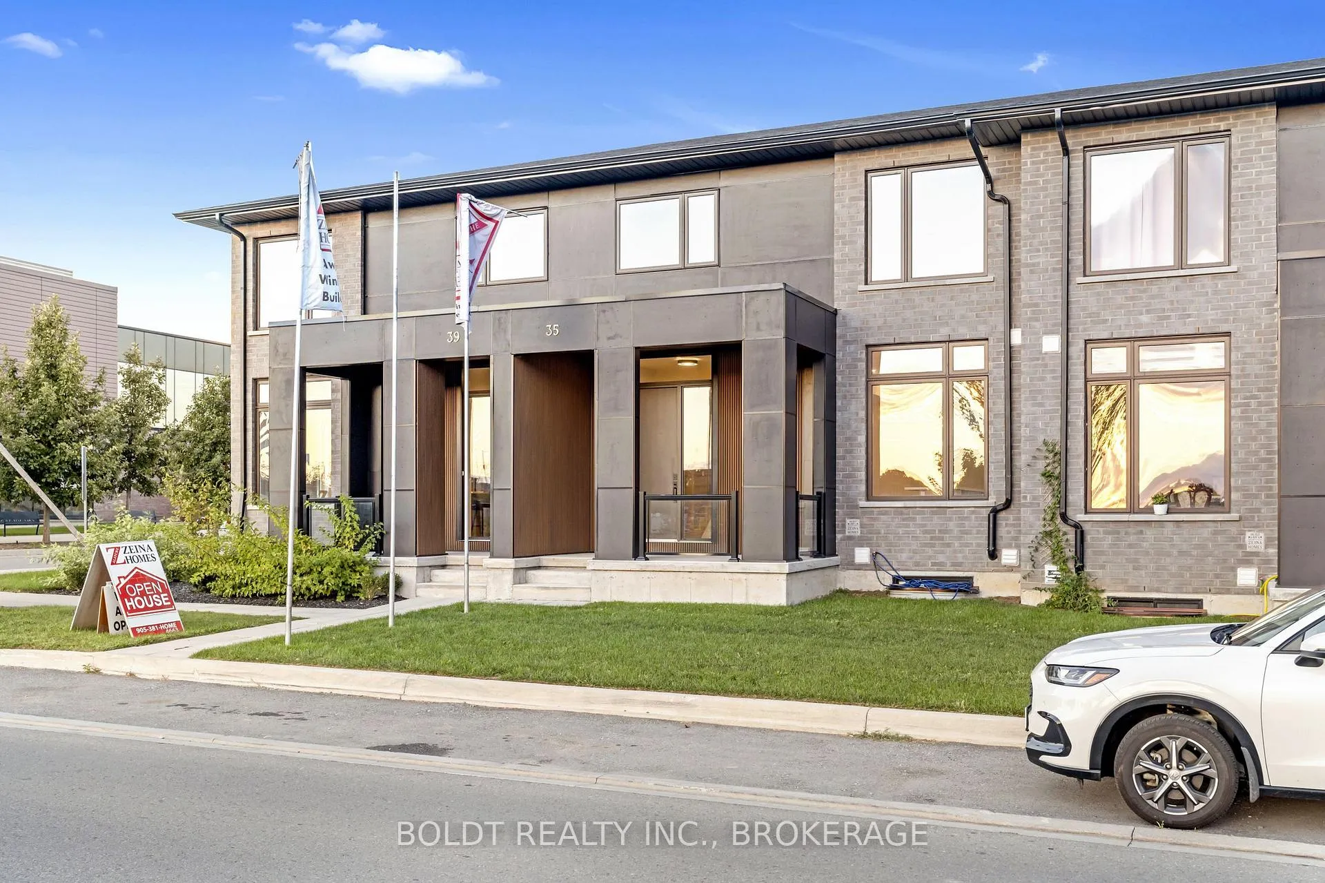 Photo 4 of 35 Wellspring Way, Pelham, Fonthill — HOMEH