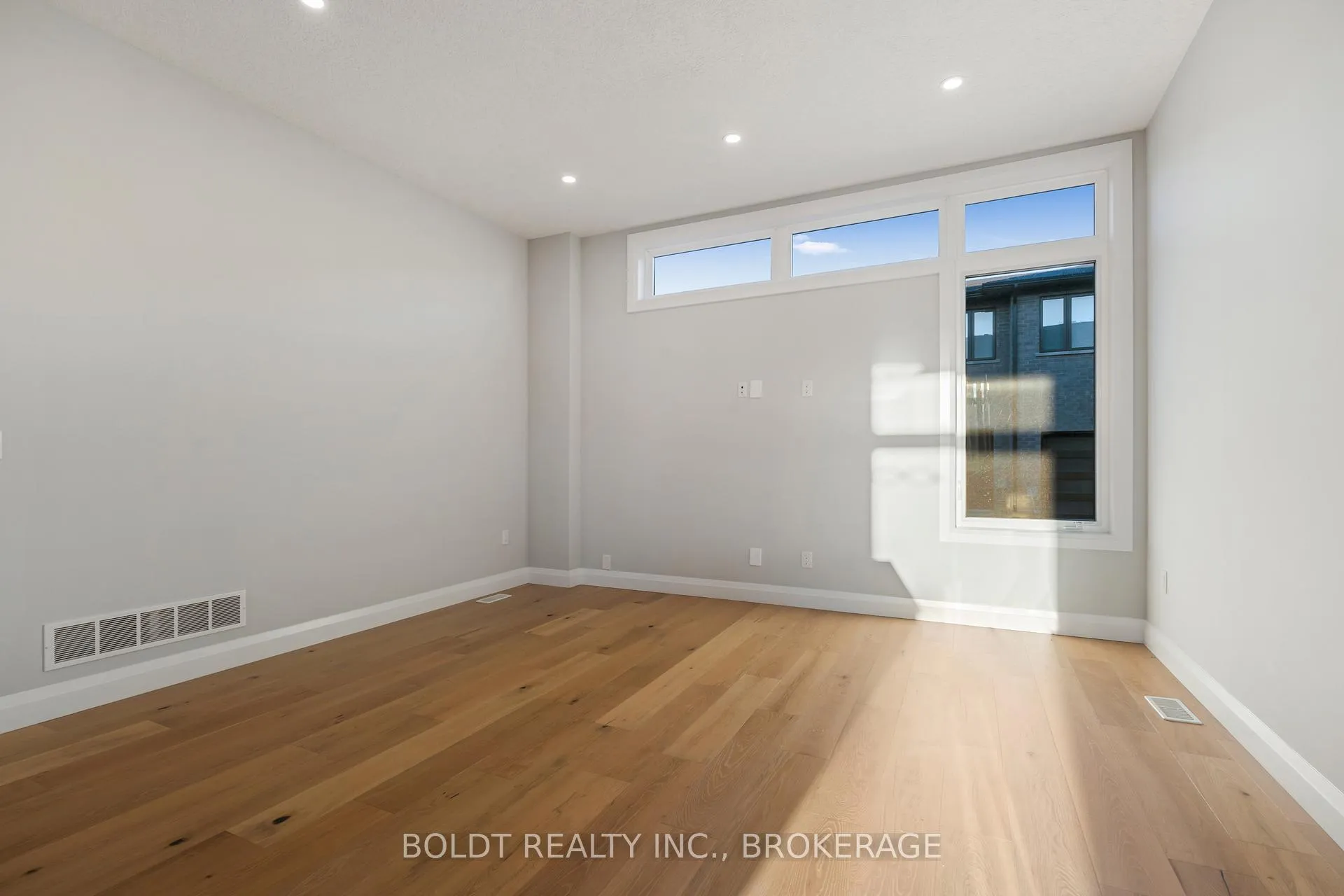 Photo 14 of 35 Wellspring Way, Pelham, Fonthill — HOMEH