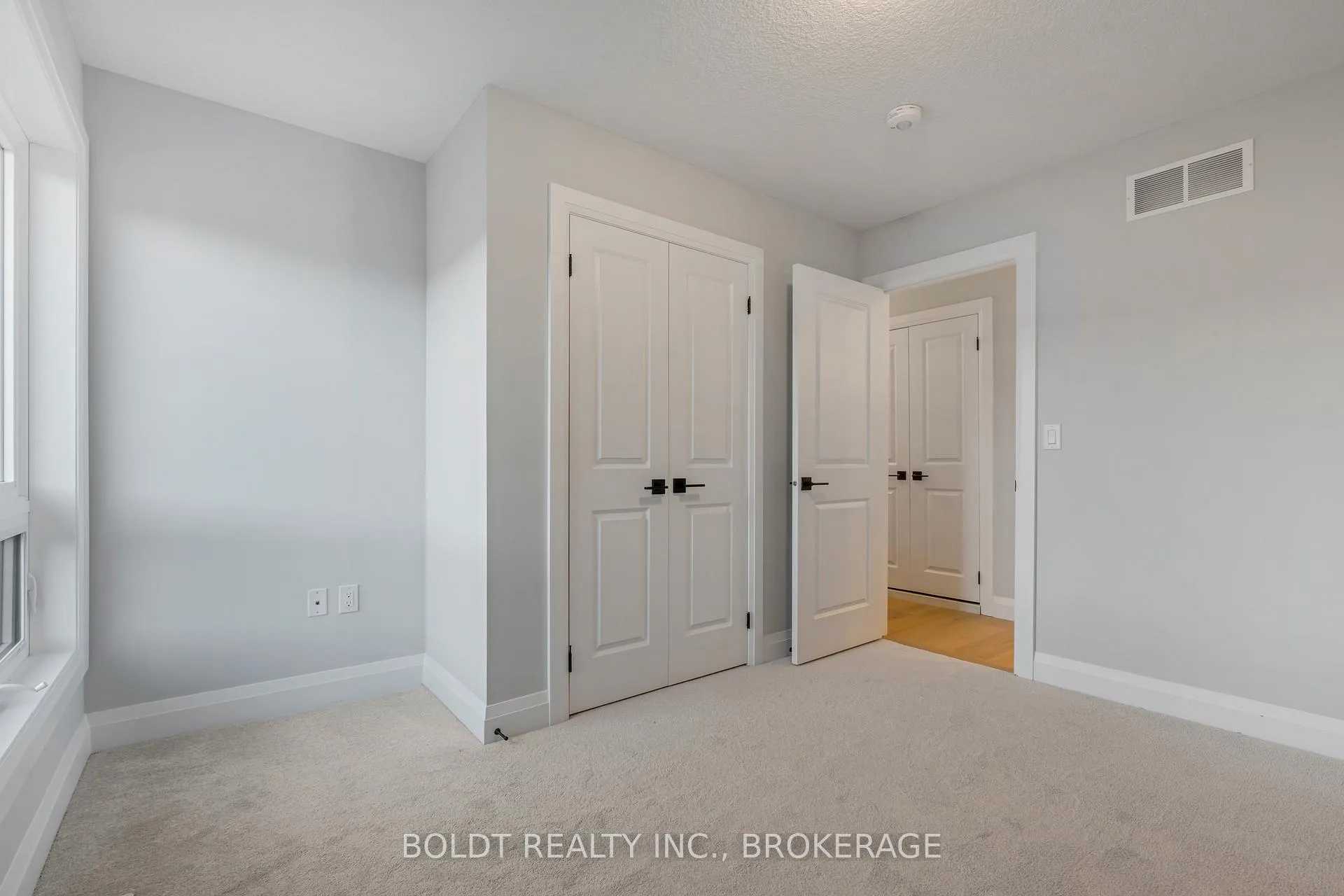 Photo 20 of 35 Wellspring Way, Pelham, Fonthill — HOMEH